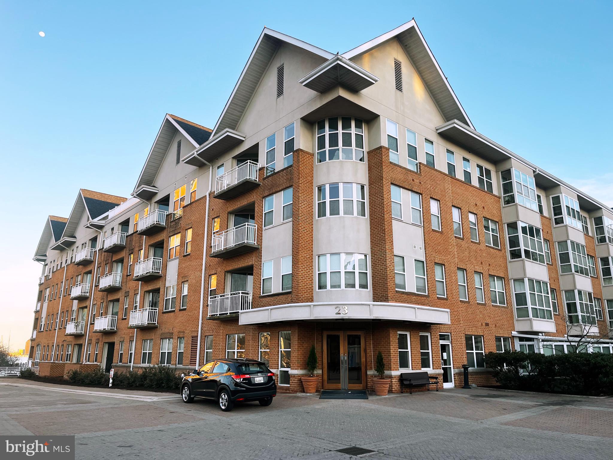 ONLINE AUCTION: Bidding begins 09/03/2025 @ 10:00 AM. Bidding ends 09/05/2025 @ 11:20 AM. List Price is Suggested Opening Bid. Deposit: $10,000.
Single Story Condo Unit located in the Federal Hill area of Baltimore City. Residents can enjoy the nearby attractions such as the Cross Street Market, Baltimore Musuem of Industry, Federal Hill Park, Riverside Park, Fort McHenry National Monument, Oriole Park at Camden Yards, M&T Bank Stadium, & all the attractions in the Inner Harbor. Property is Vacant. Easy Access to Major Traffic Artery Key Highway.