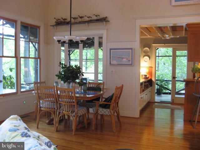 SHERWOOD FOREST - Residential