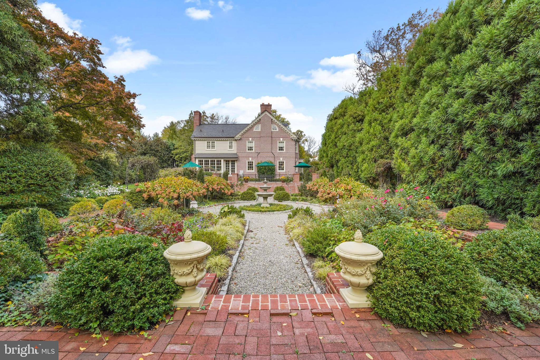 BOWLING GREEN - Residential