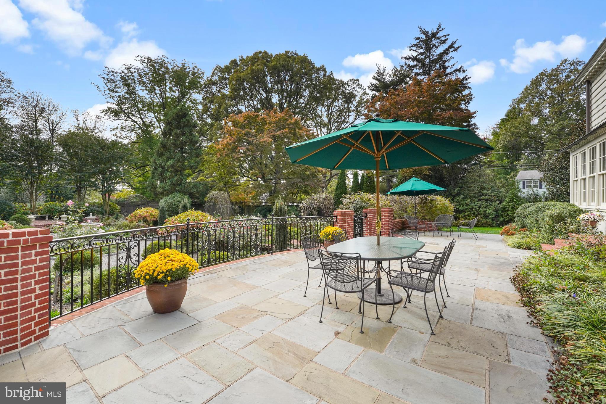 BOWLING GREEN - Residential