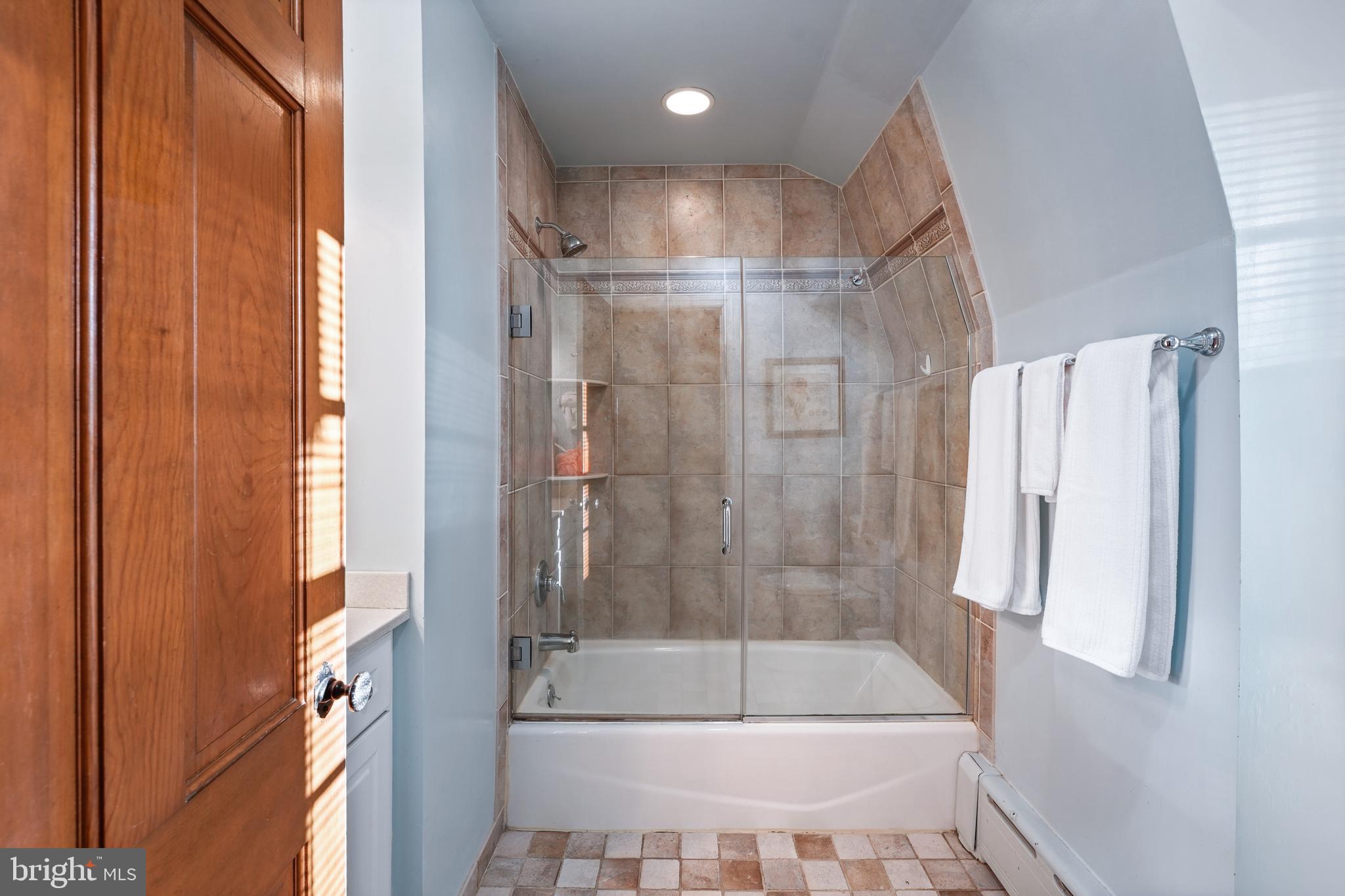 BOWLING GREEN - Residential