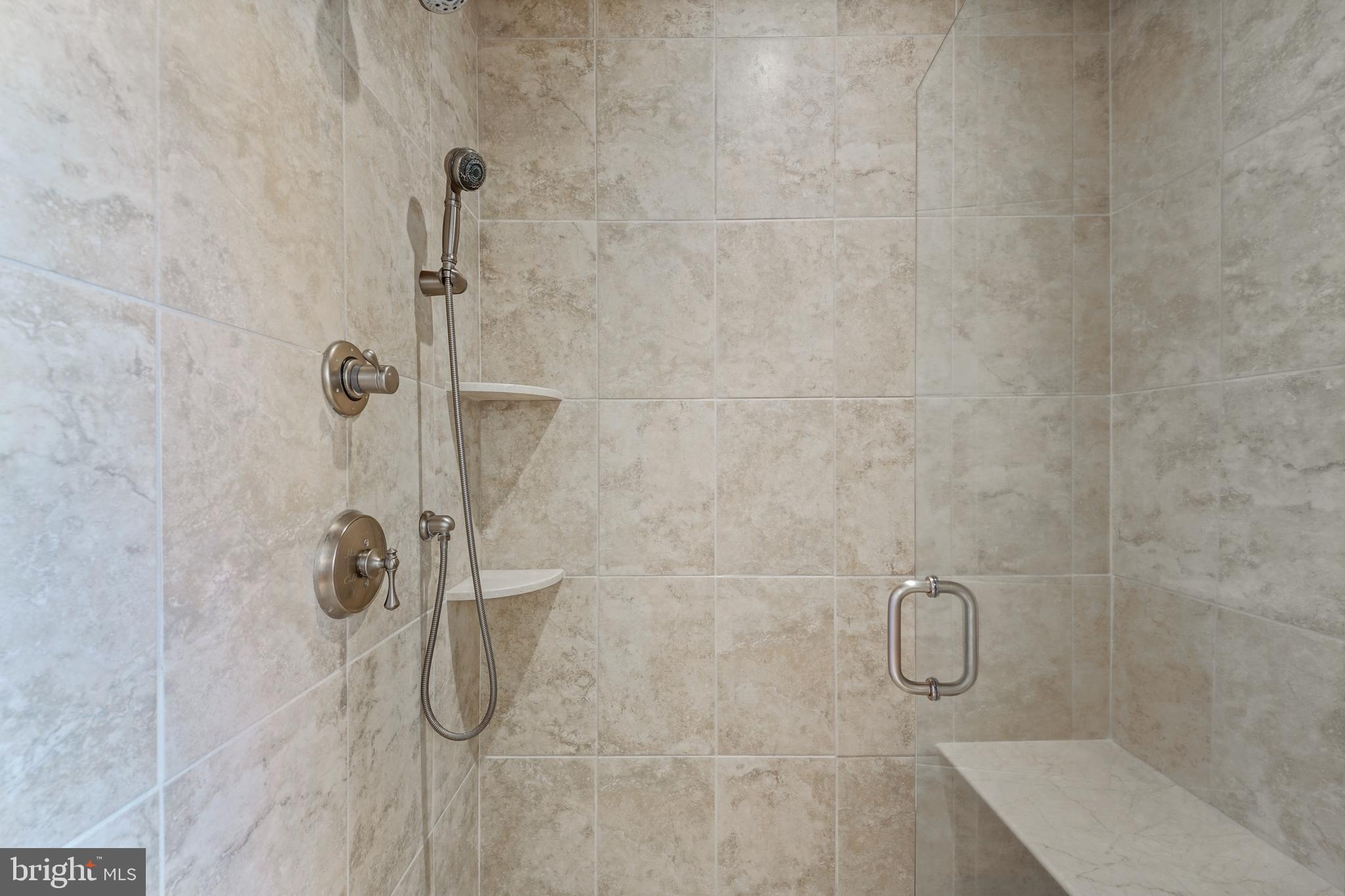 BOWLING GREEN - Residential