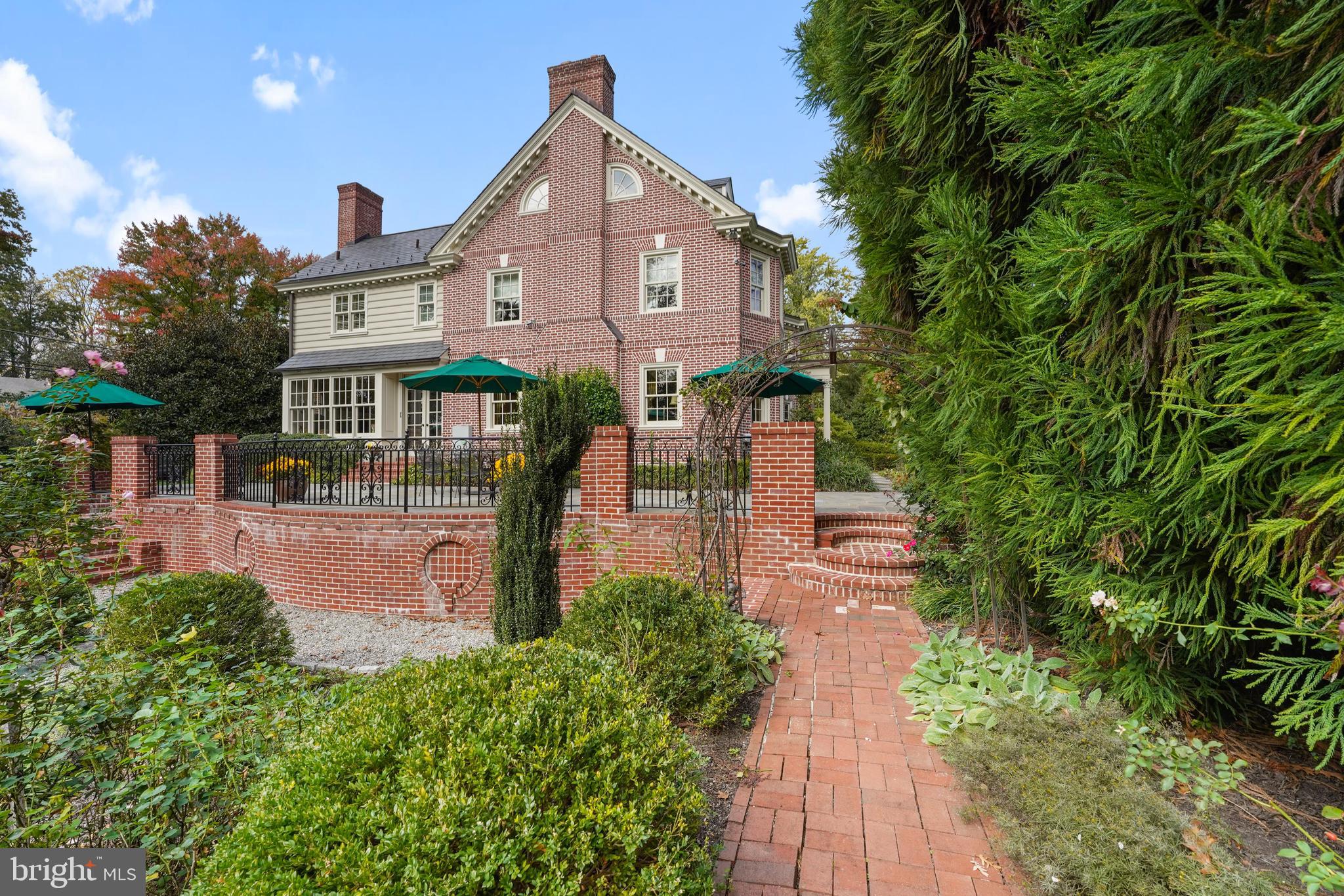 BOWLING GREEN - Residential