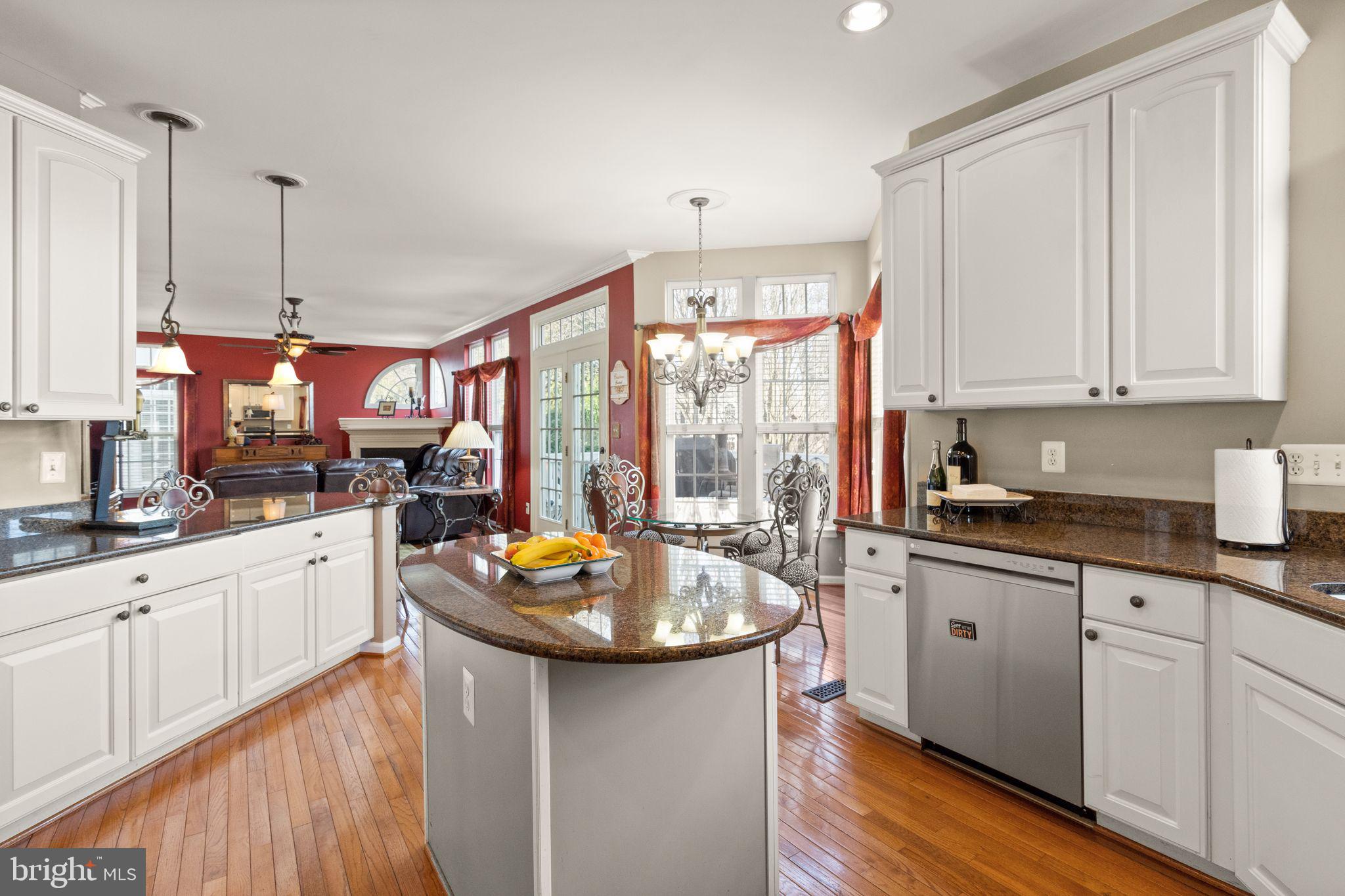 VIRGINIA OAKS - Residential