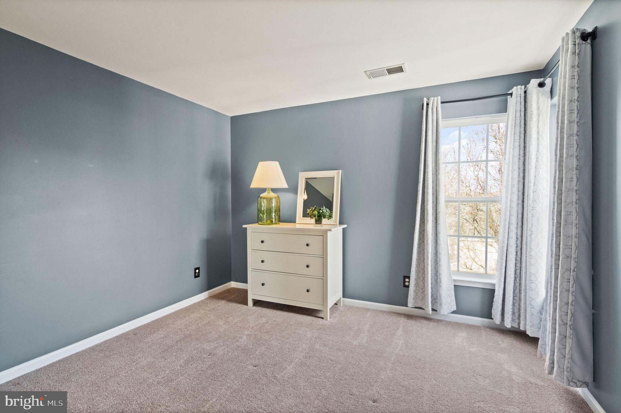 VIRGINIA OAKS - Residential