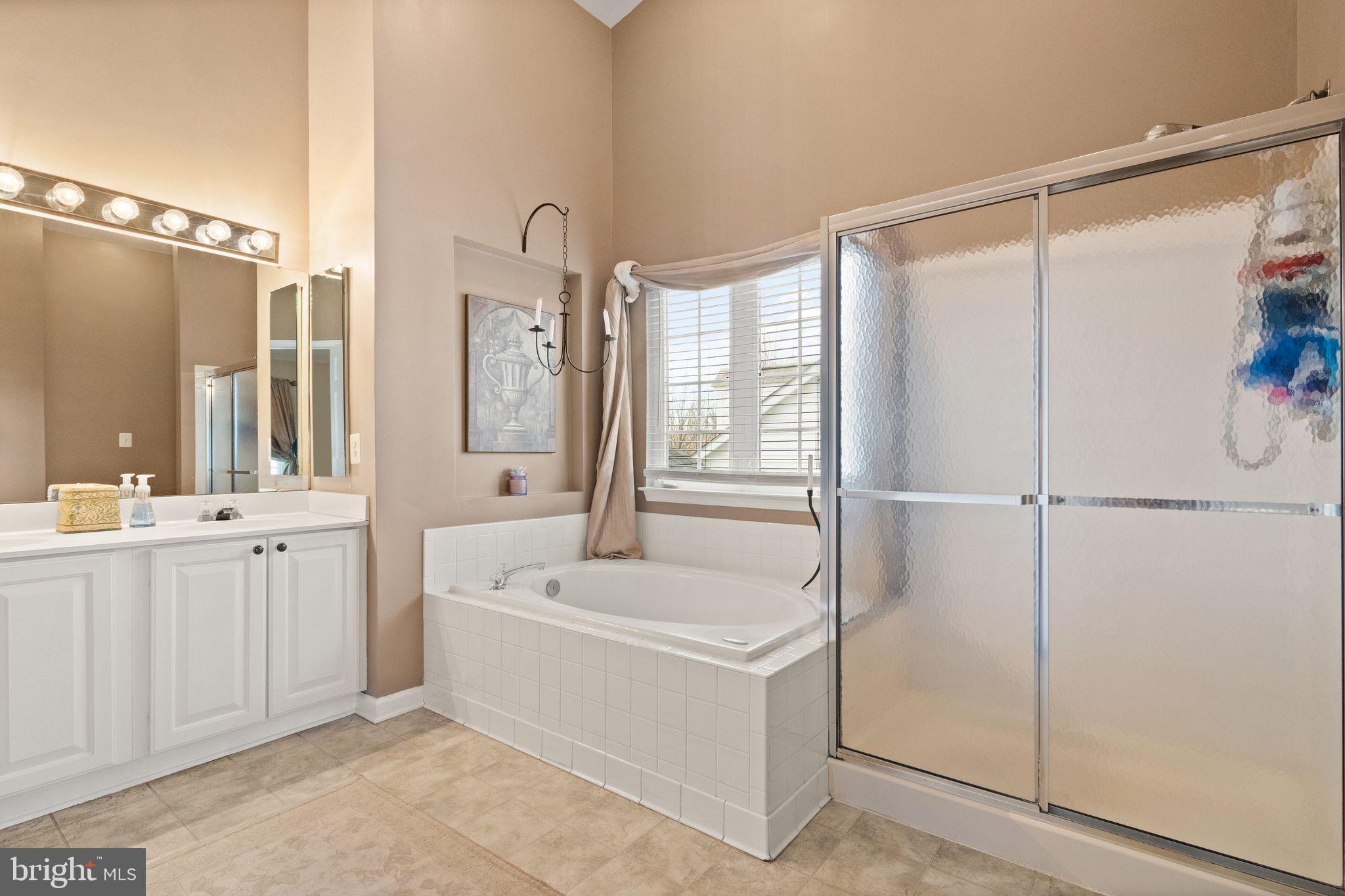 VIRGINIA OAKS - Residential