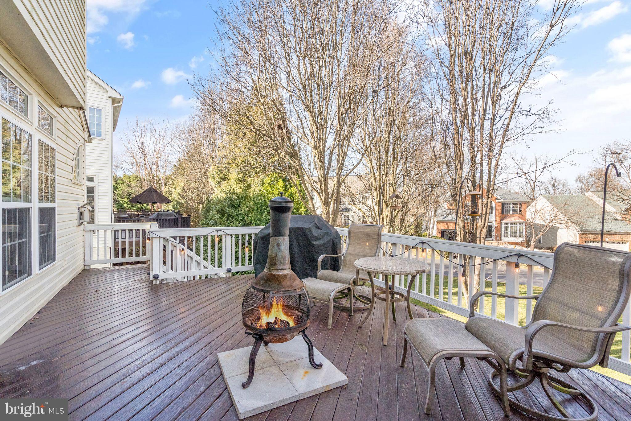 VIRGINIA OAKS - Residential