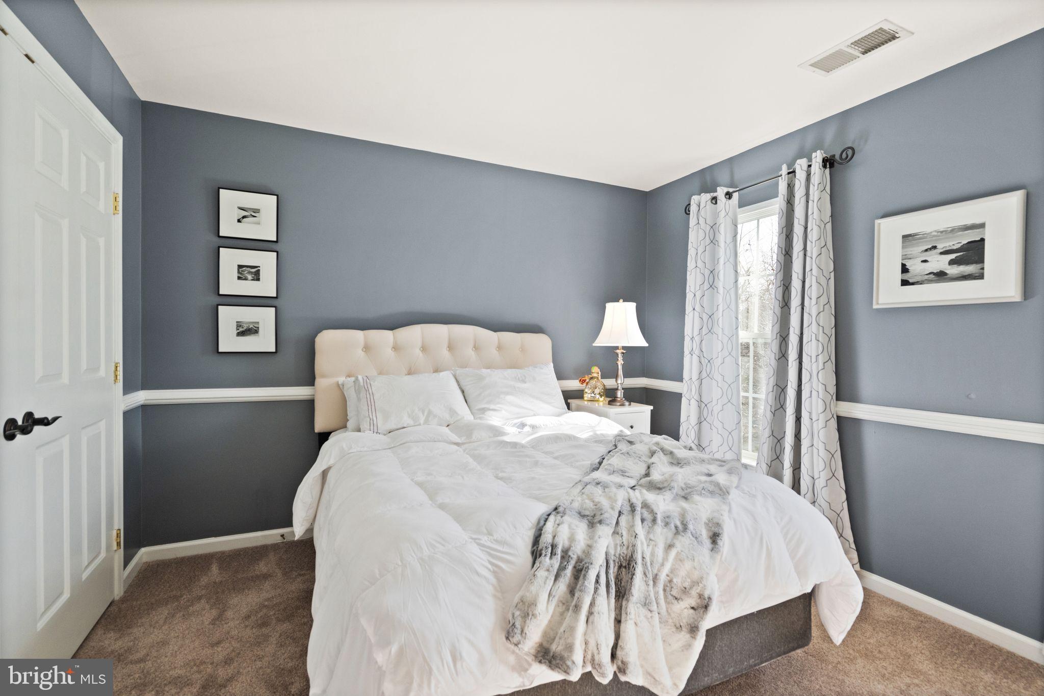 VIRGINIA OAKS - Residential