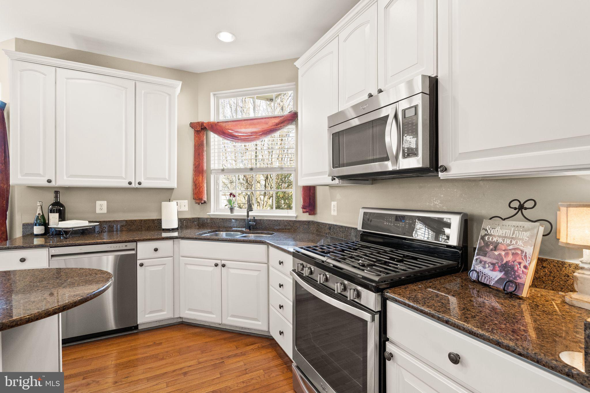 VIRGINIA OAKS - Residential