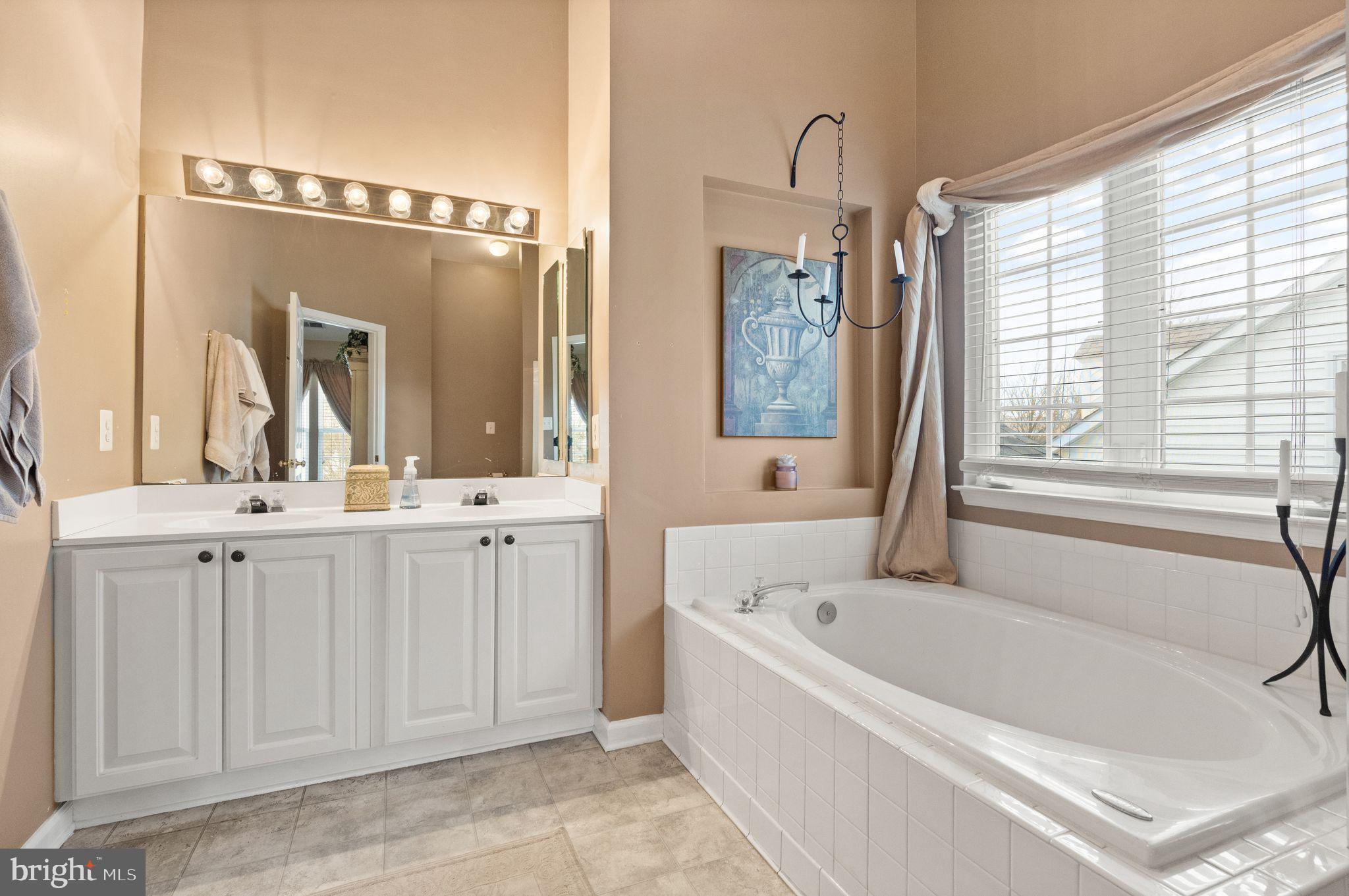 VIRGINIA OAKS - Residential