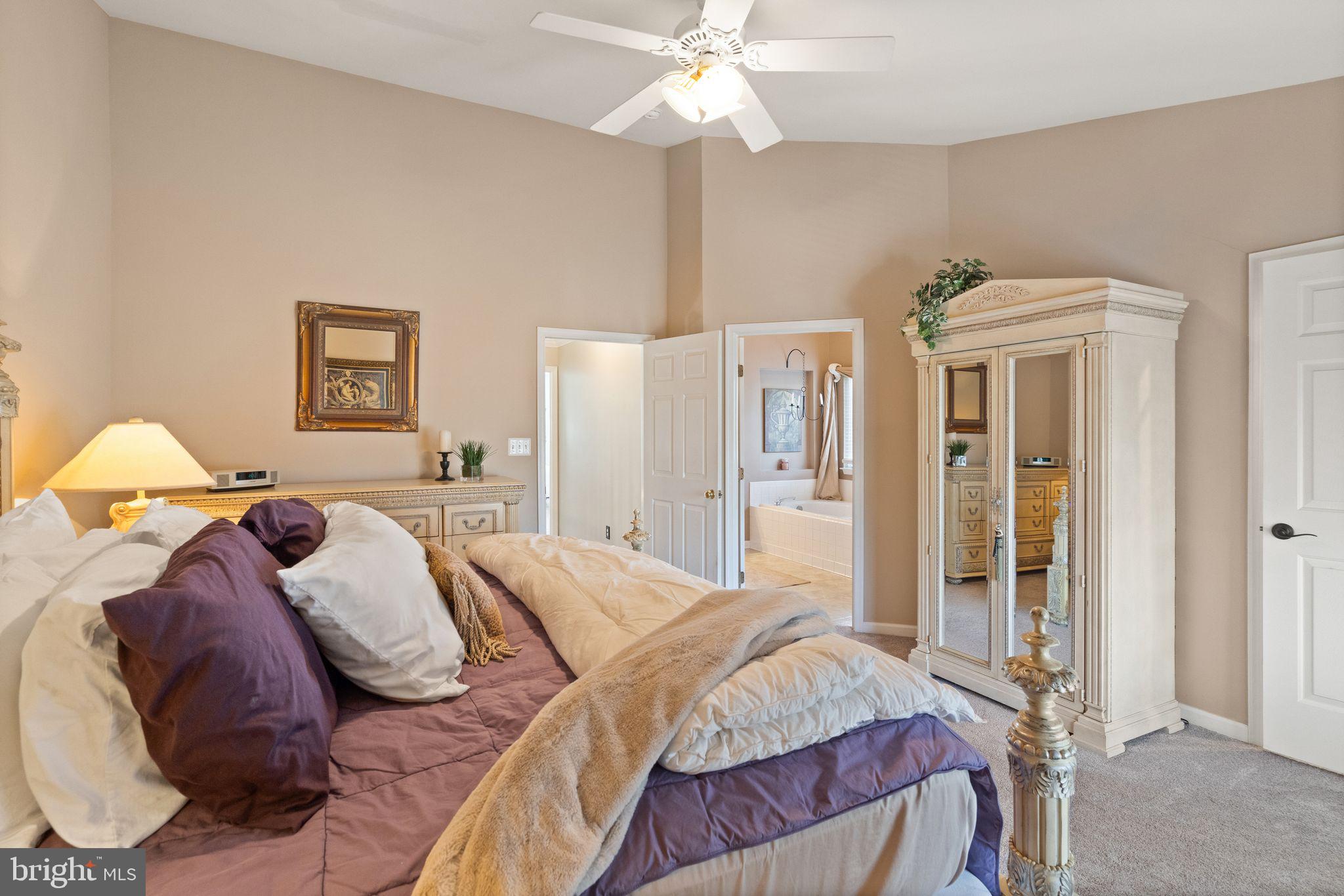 VIRGINIA OAKS - Residential