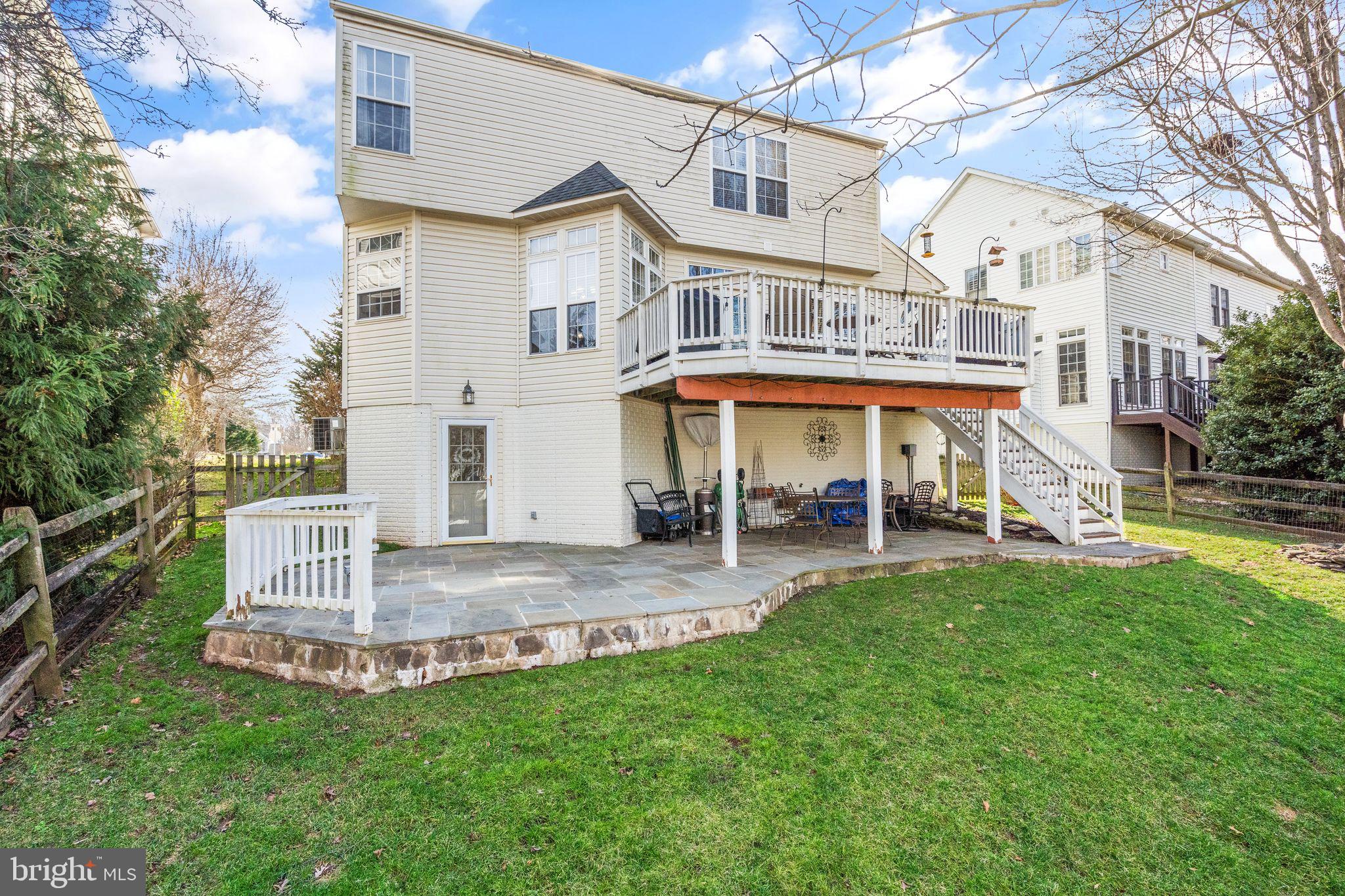 VIRGINIA OAKS - Residential