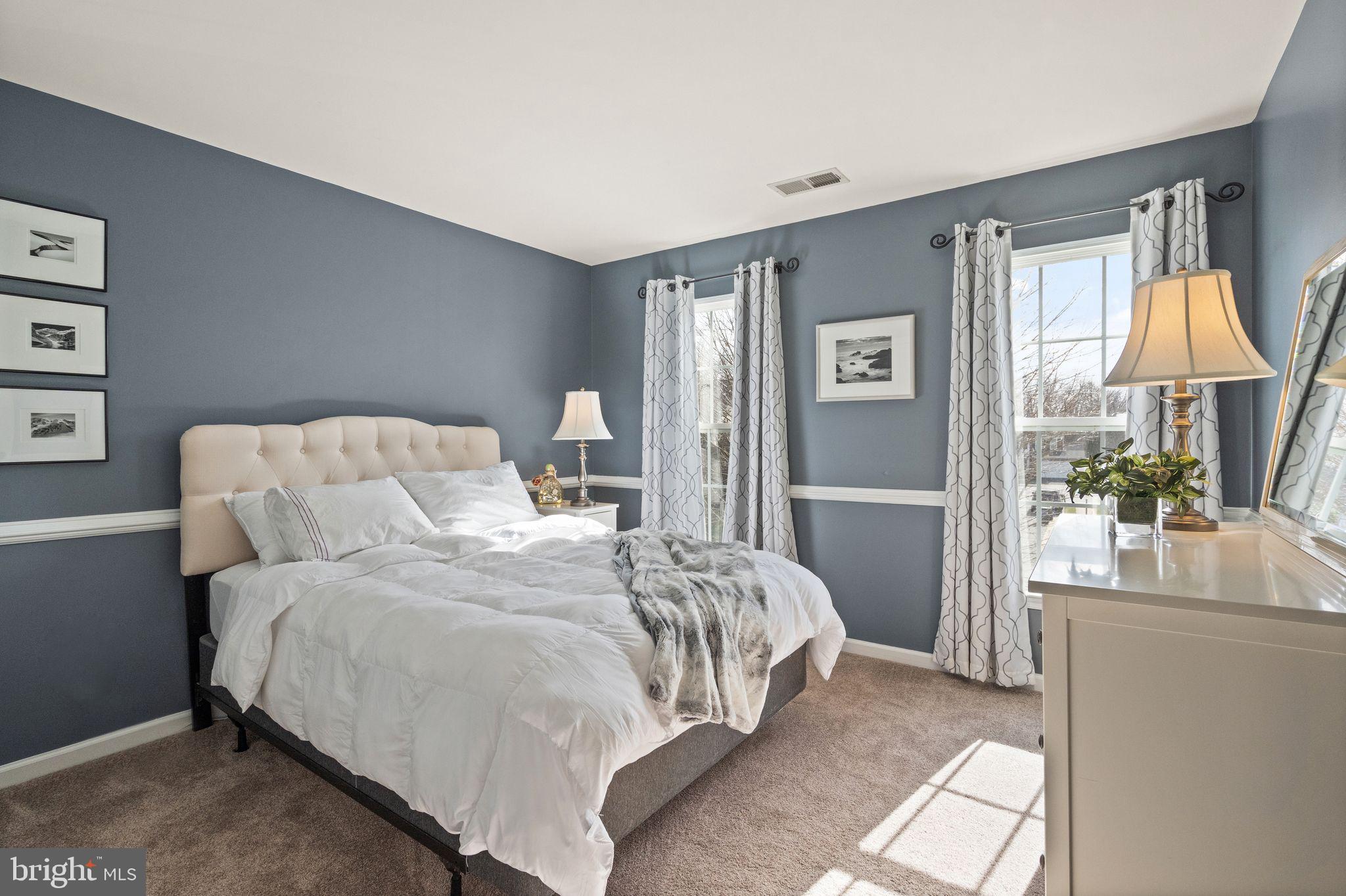 VIRGINIA OAKS - Residential