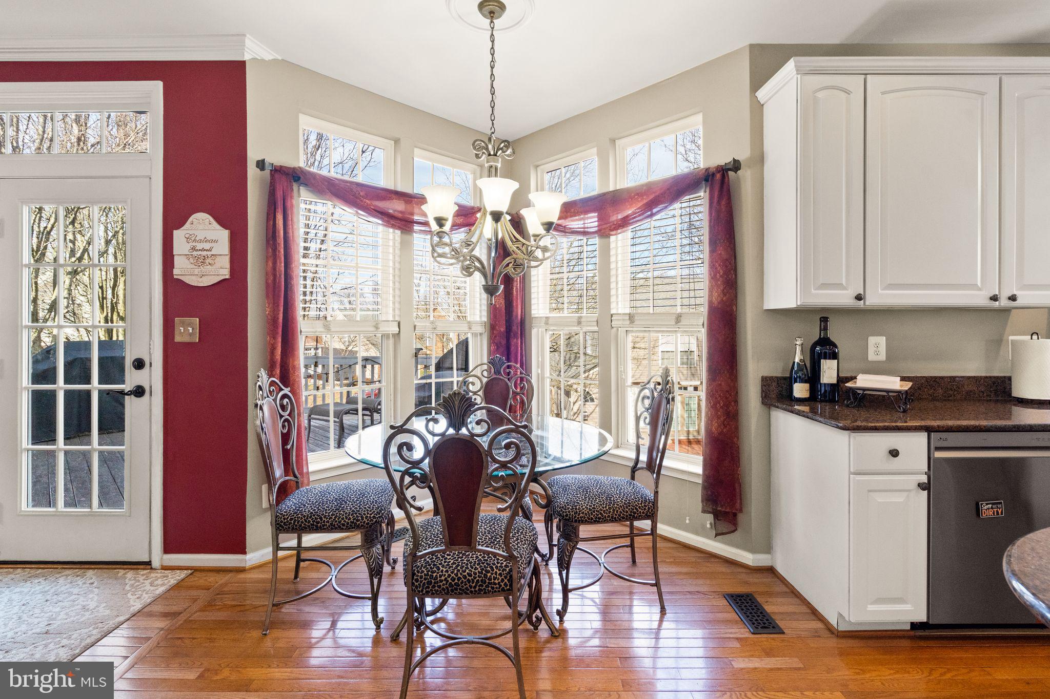 VIRGINIA OAKS - Residential