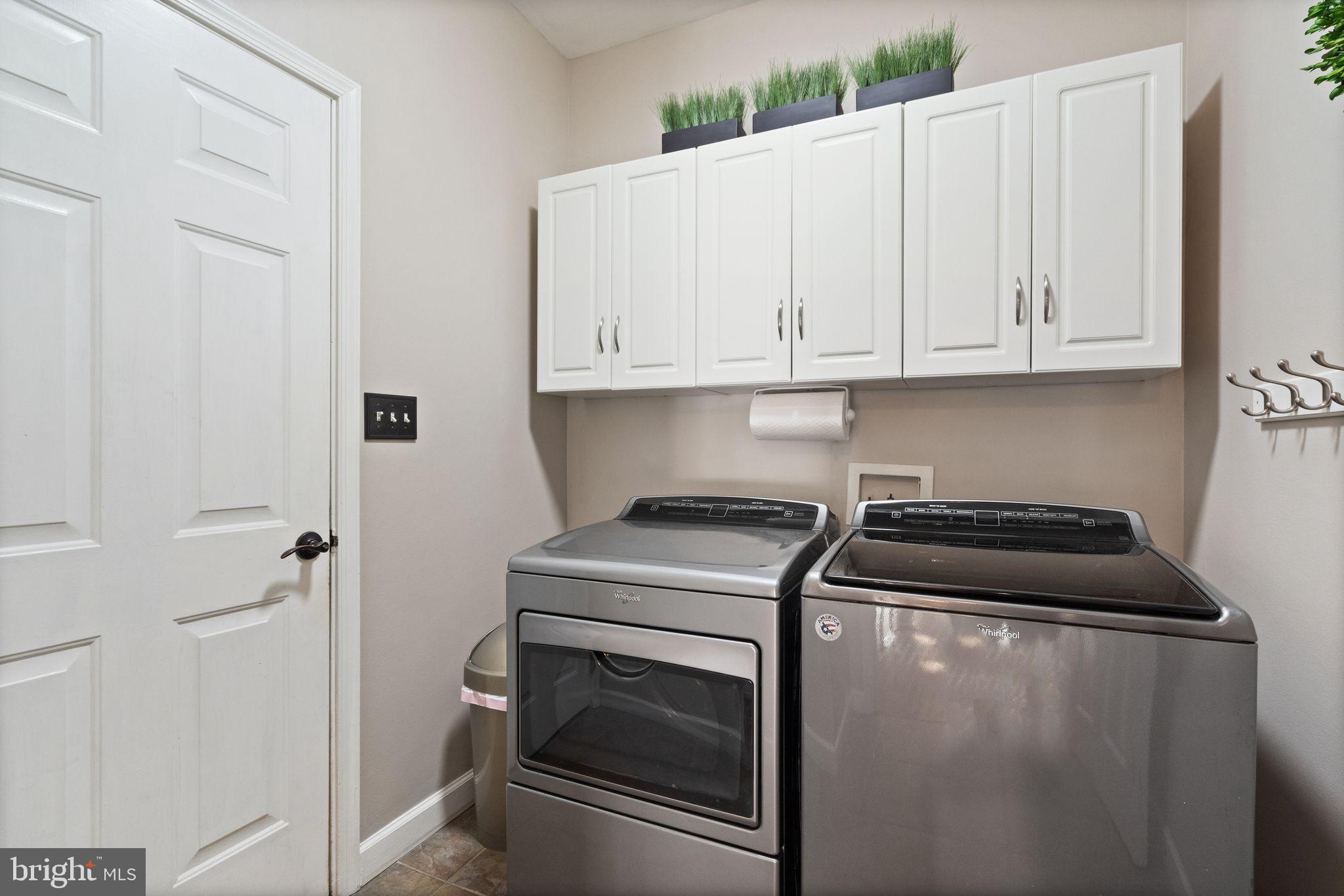 VIRGINIA OAKS - Residential