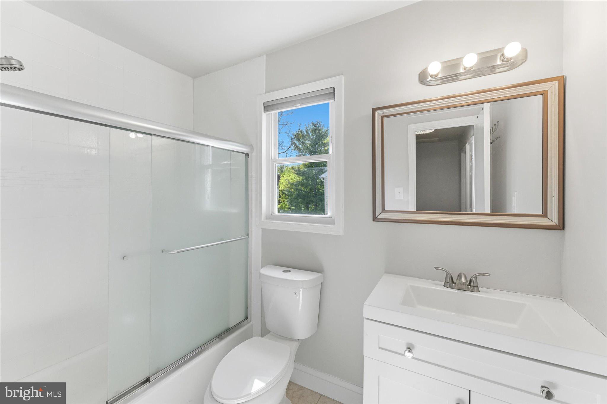 HERITAGE SQUARE - Residential