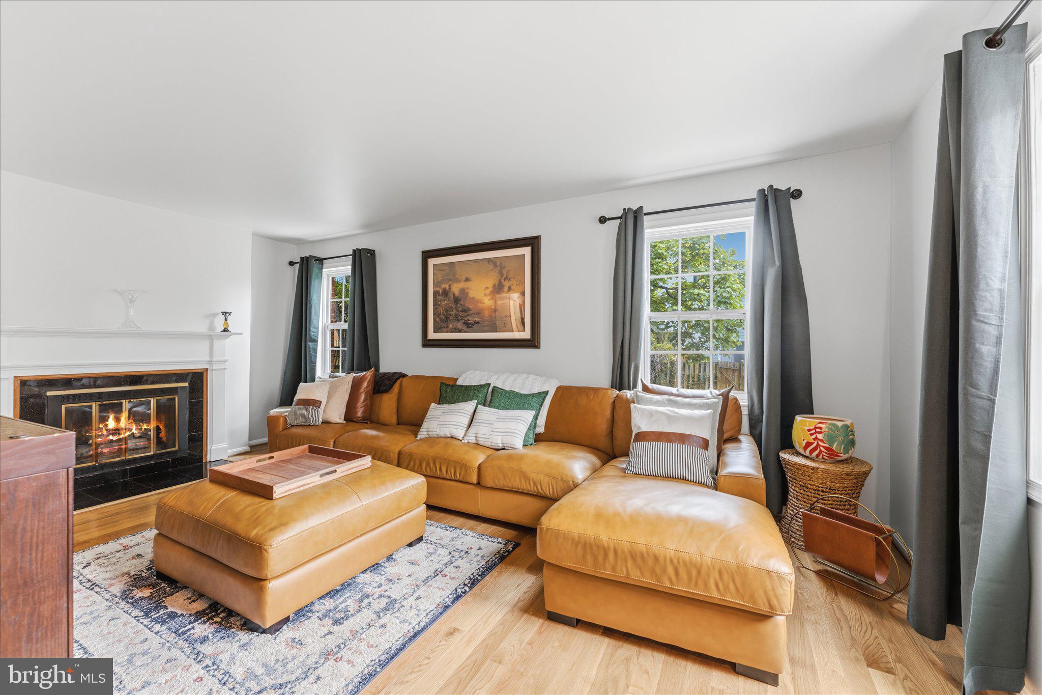 HERITAGE SQUARE - Residential