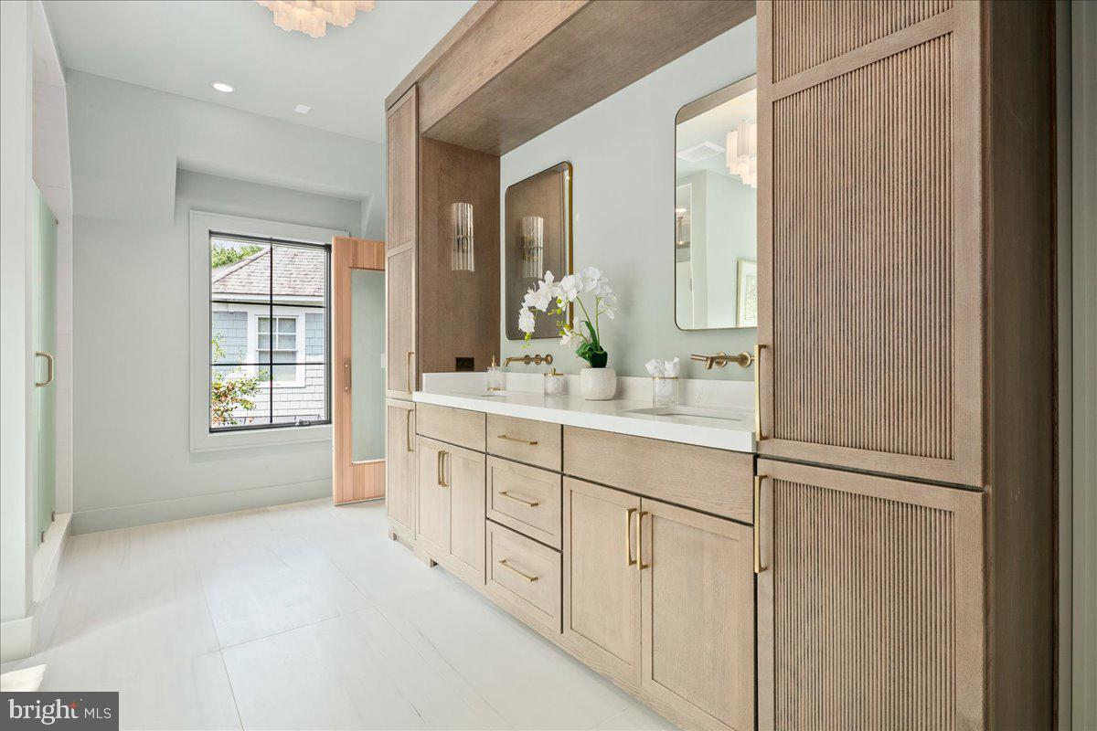 BROYHILL LANGLEY ESTATES - Residential