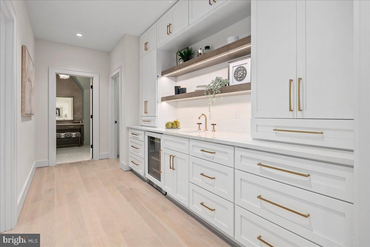 BROYHILL LANGLEY ESTATES - Residential