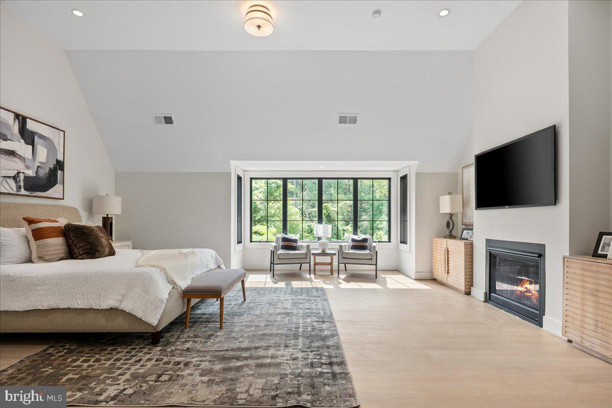 BROYHILL LANGLEY ESTATES - Residential