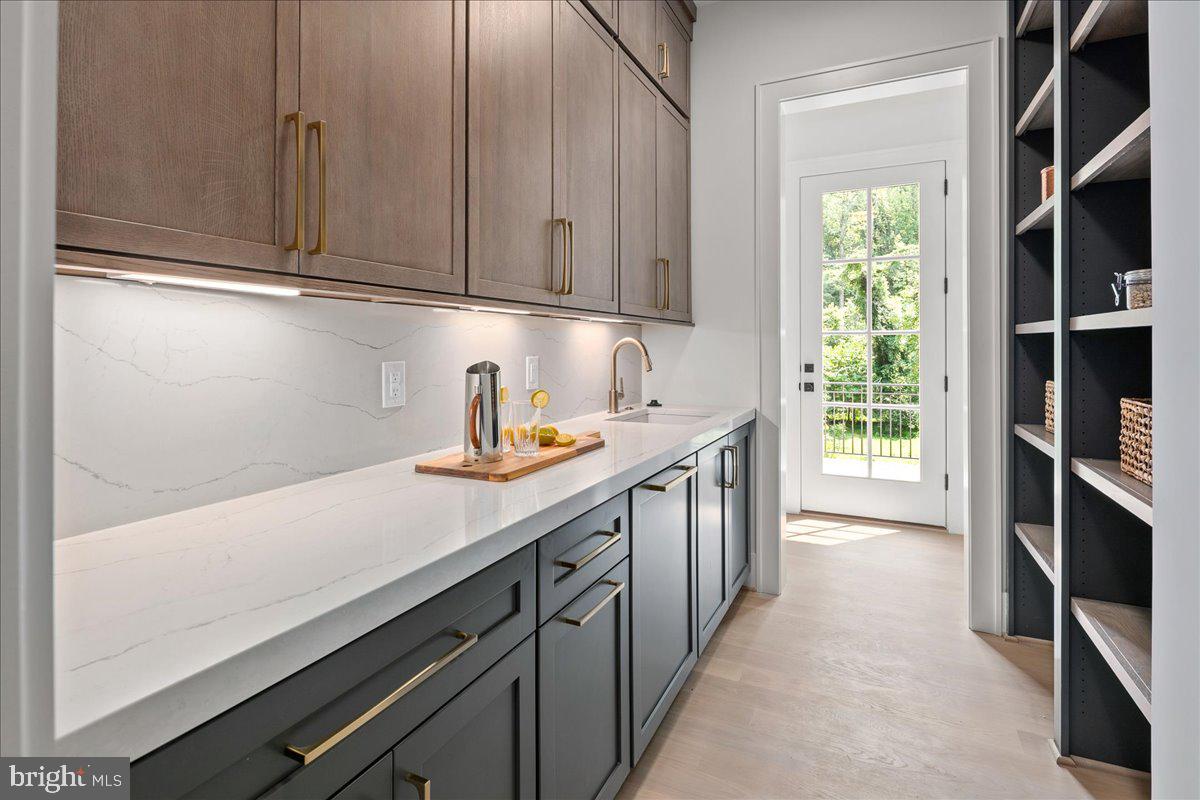 BROYHILL LANGLEY ESTATES - Residential