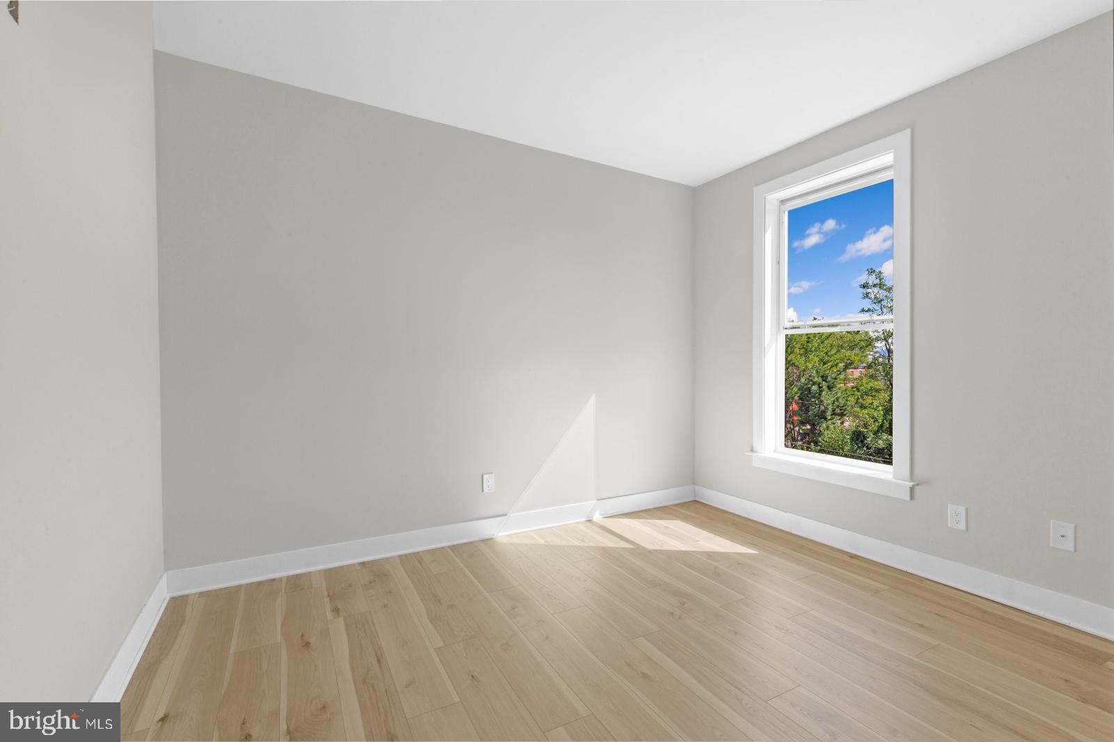 OLDE KENSINGTON - Residential Lease