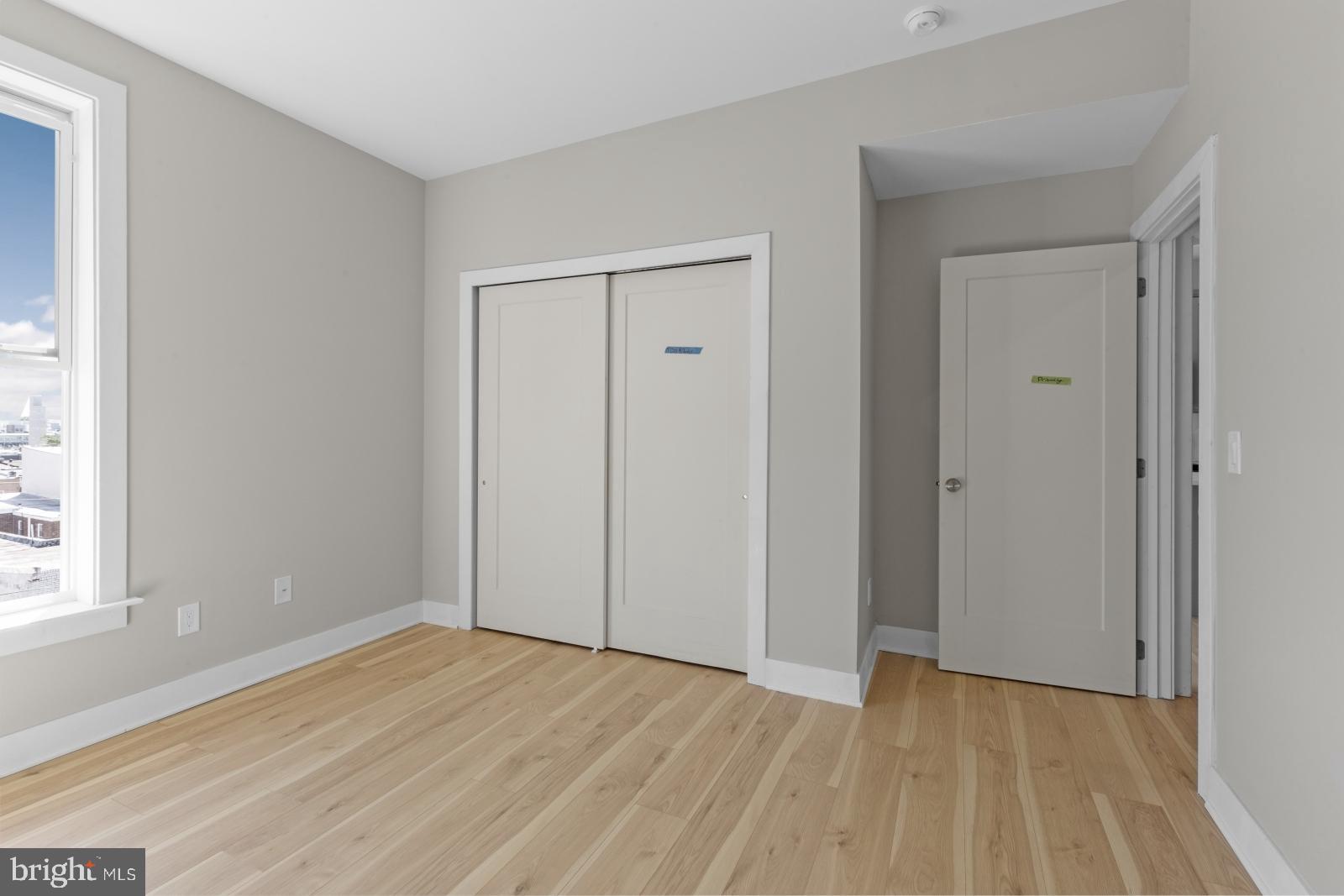 OLDE KENSINGTON - Residential Lease