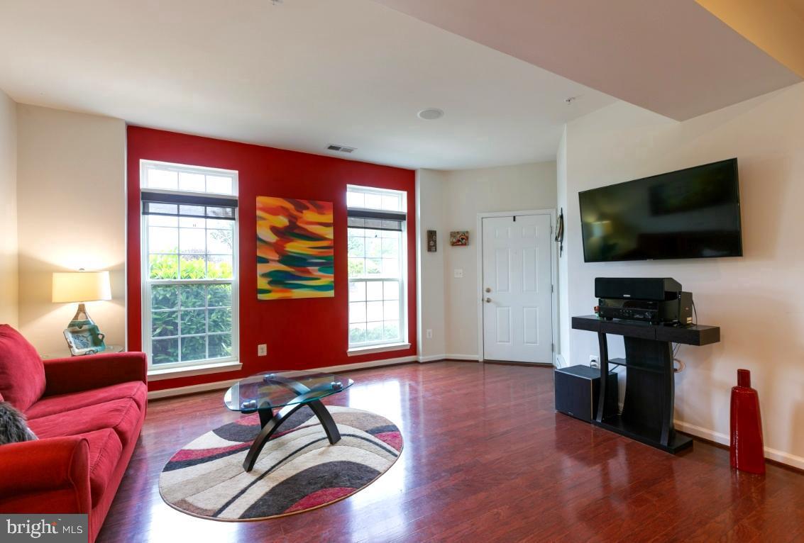 MORLEY CORNER - Residential Lease