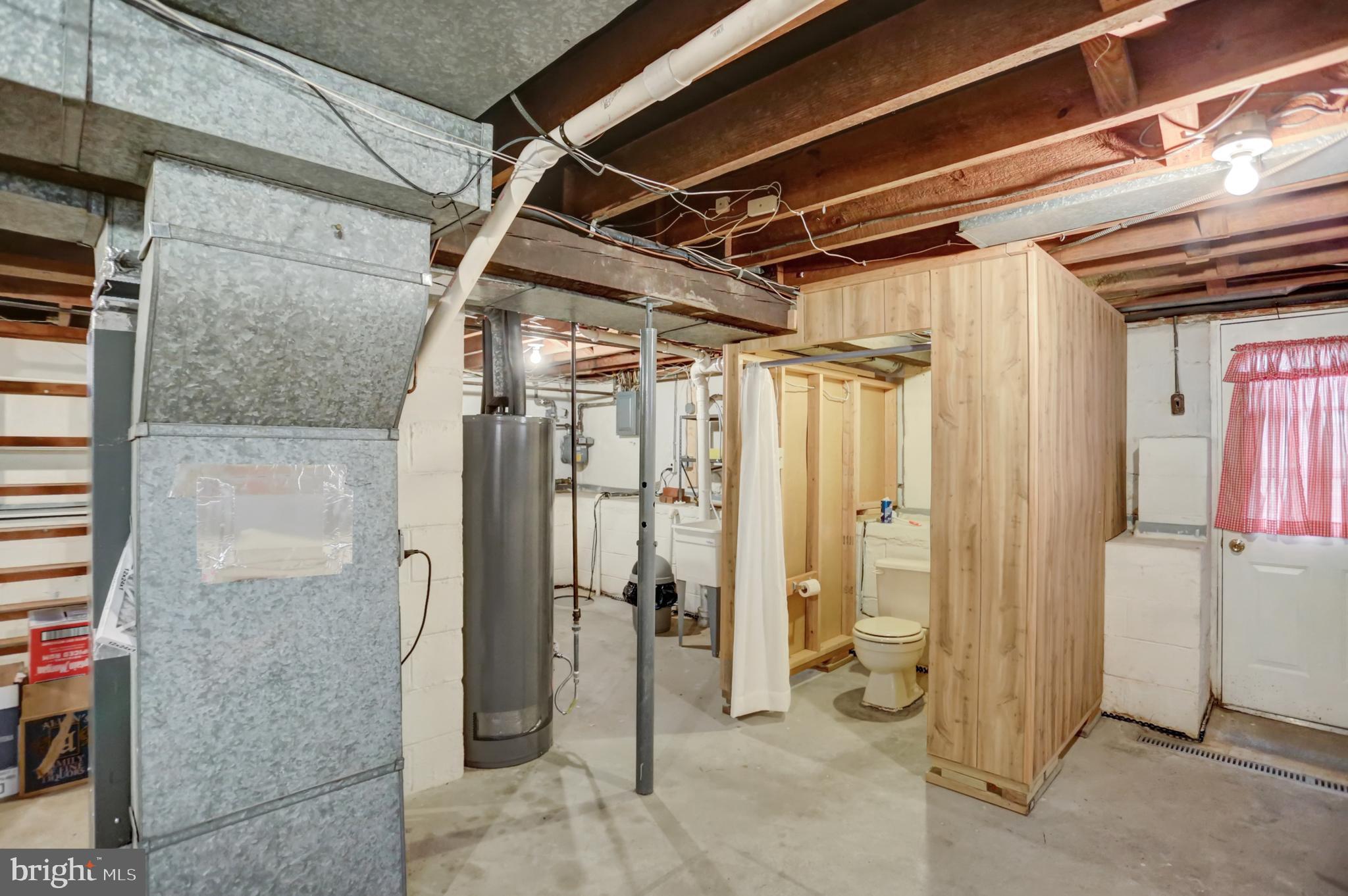 GRAY MANOR - Residential