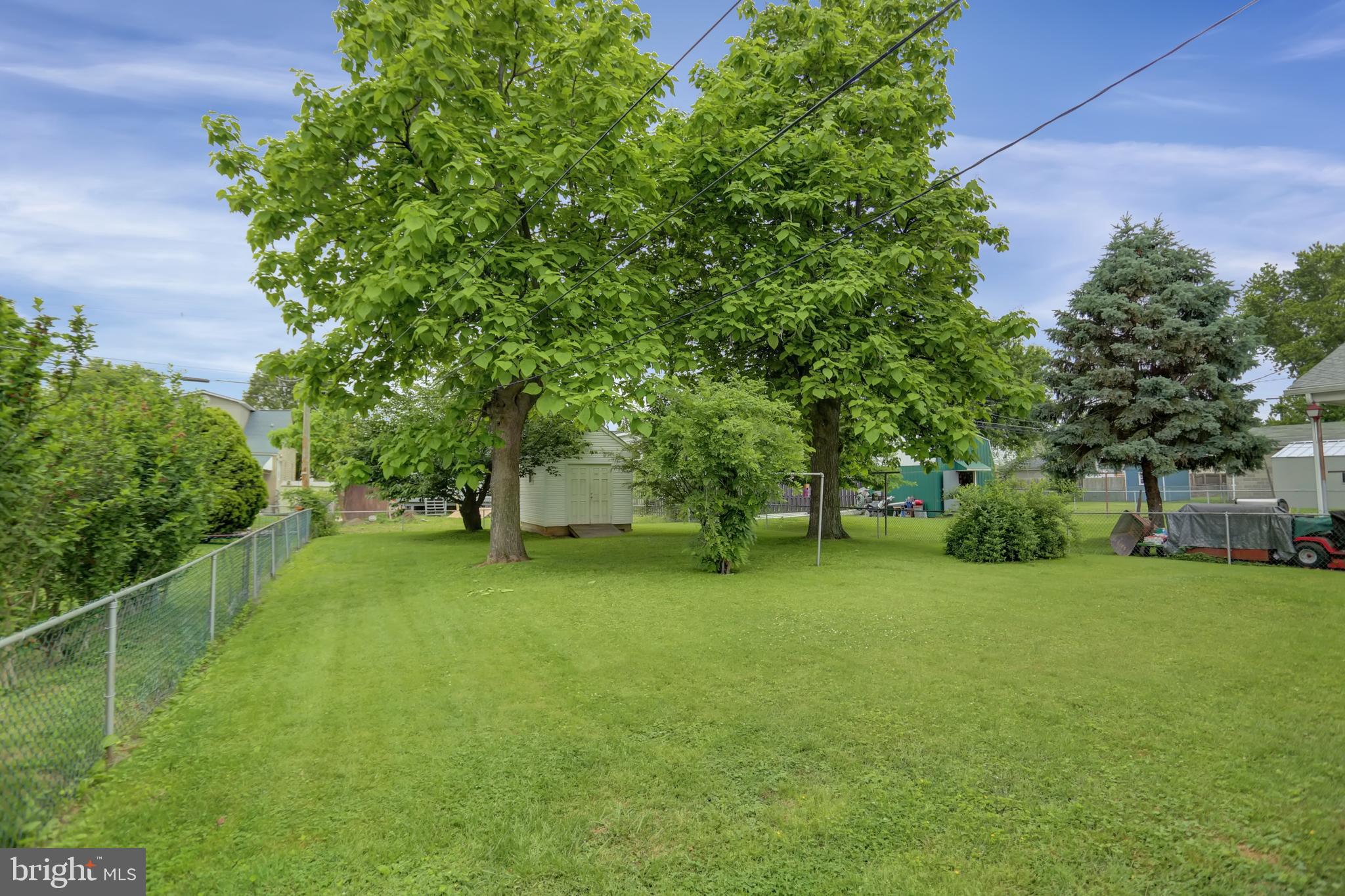 GRAY MANOR - Residential