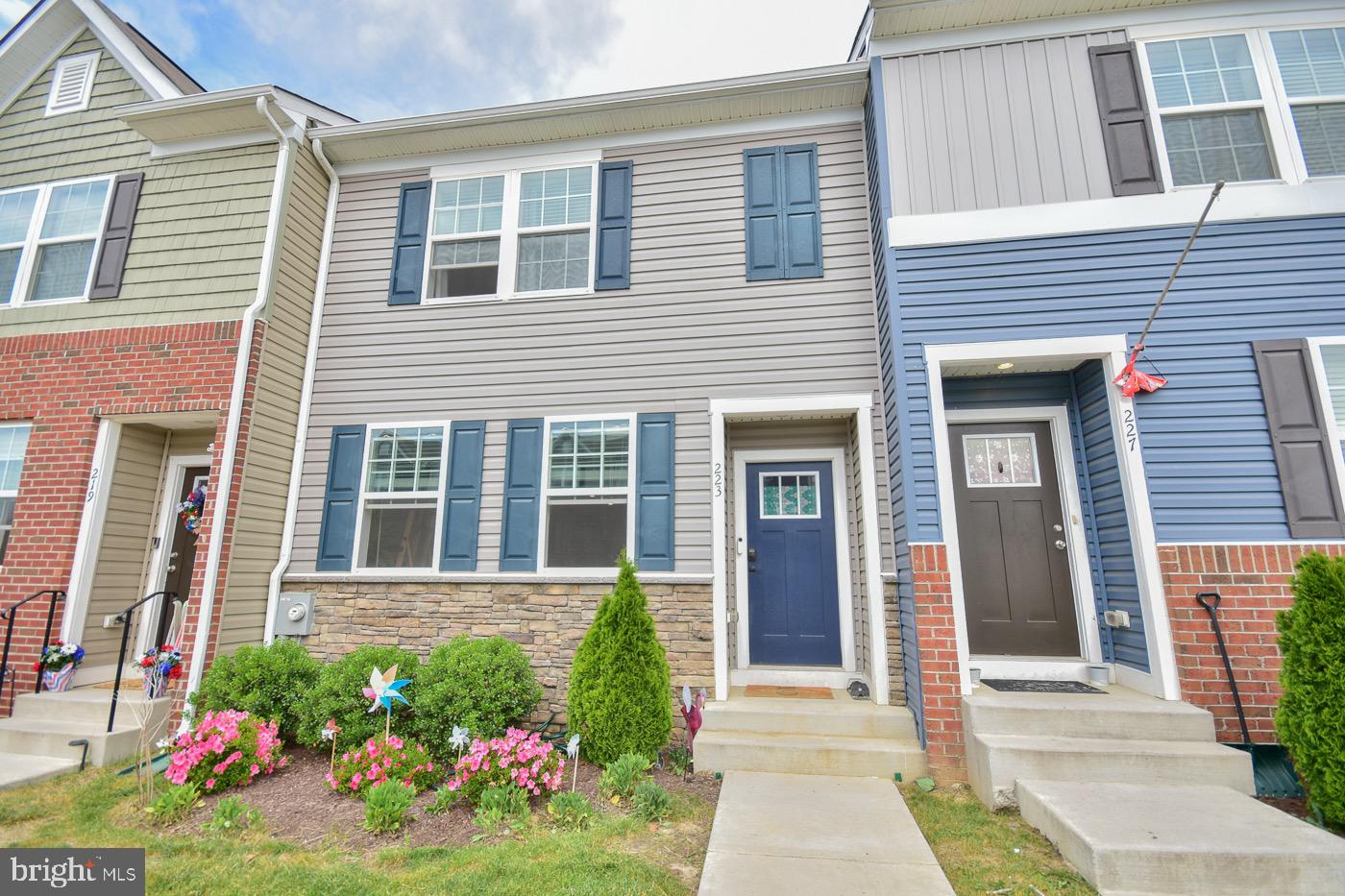 BERKELEY RIDGE - Residential