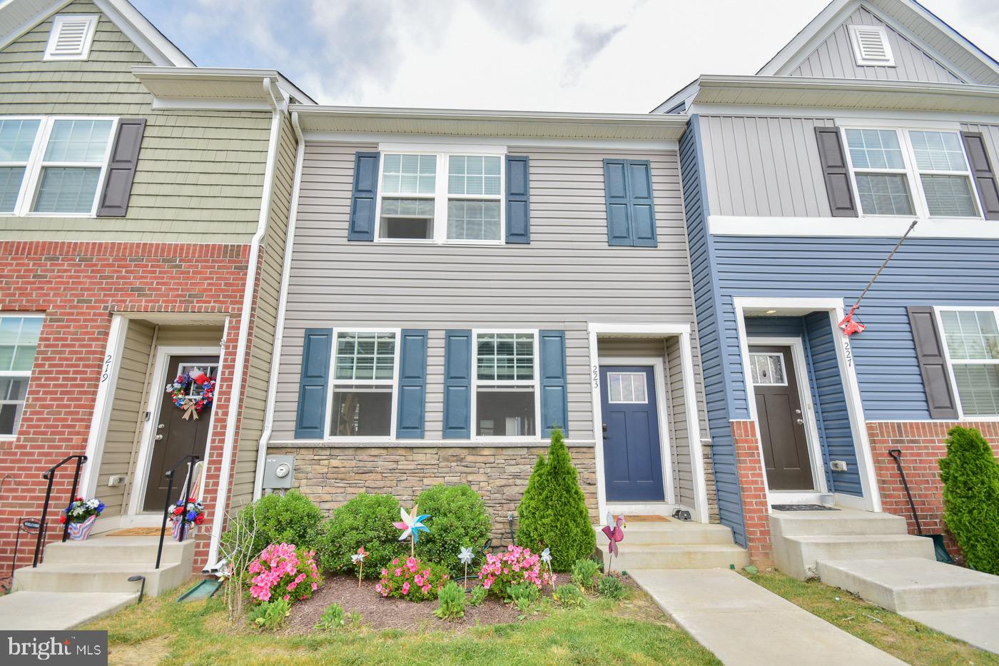 BERKELEY RIDGE - Residential