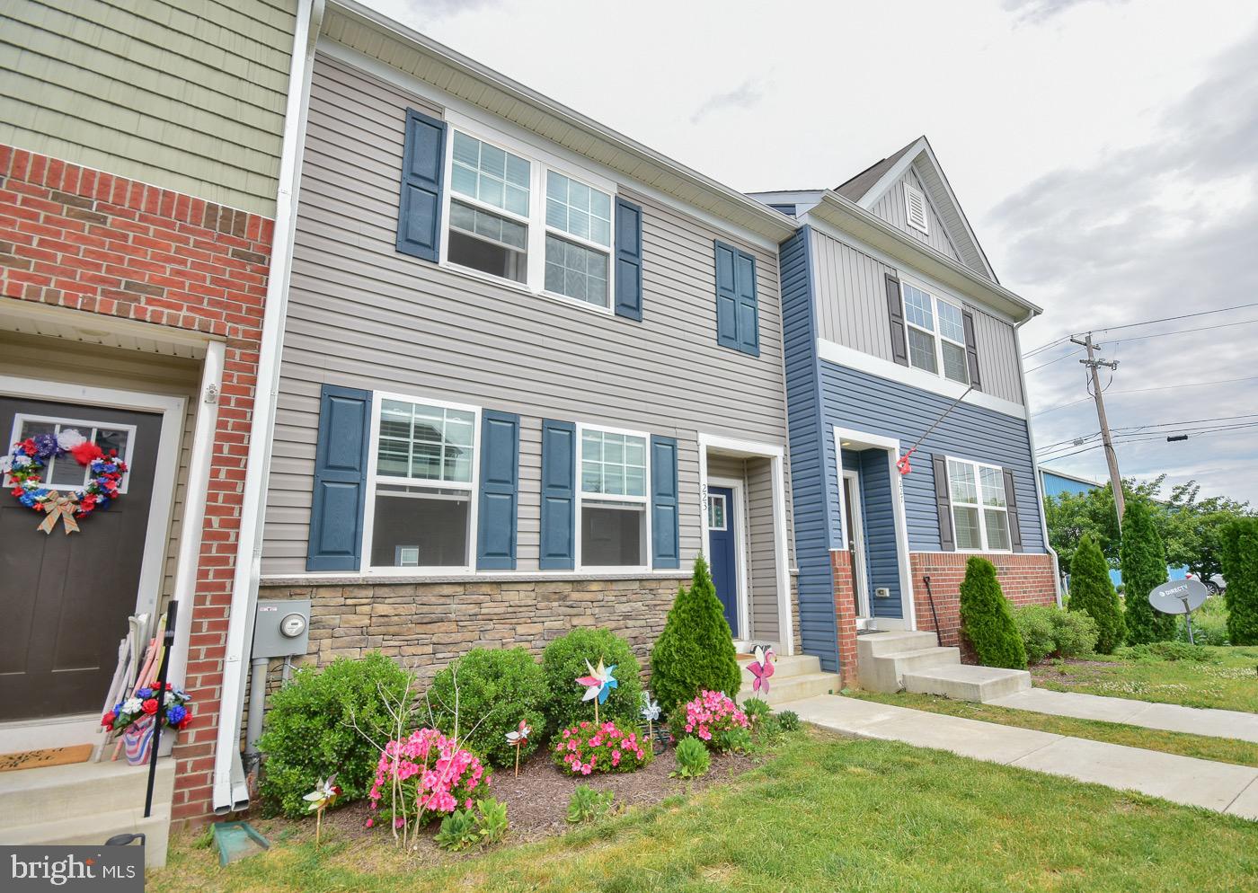 BERKELEY RIDGE - Residential