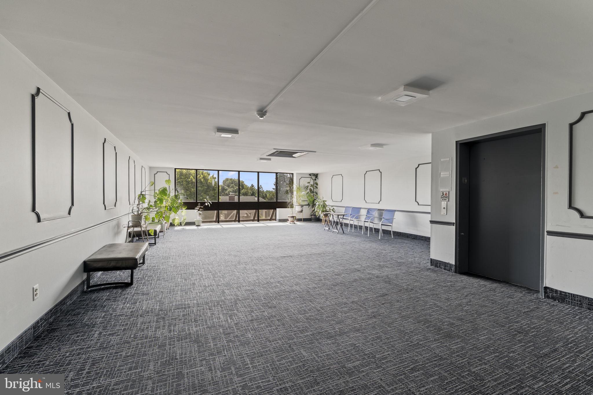 2131 WELSH ROAD 00 303