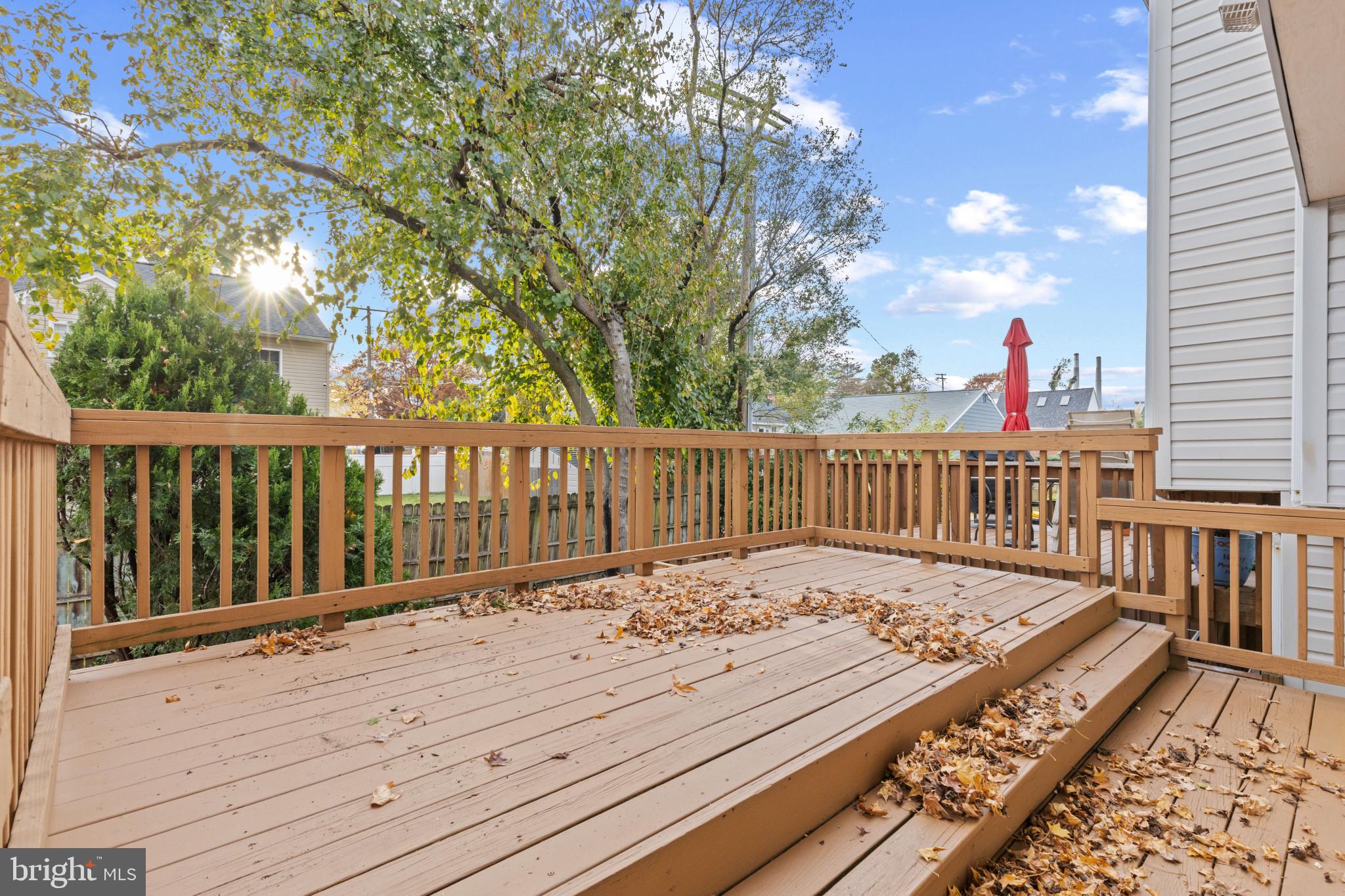 STONEY BEACH - Residential