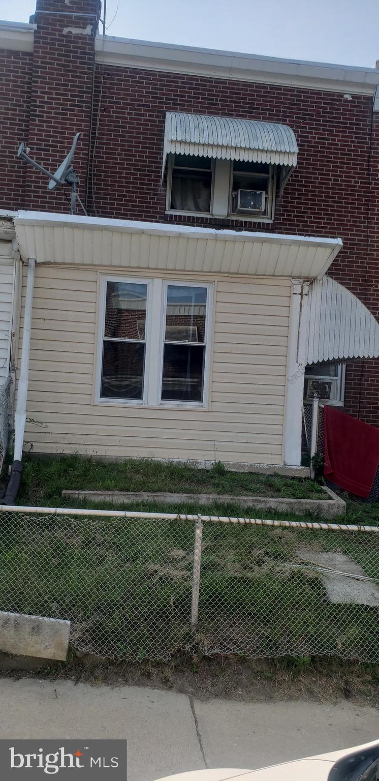 Beautiful 2 Bedrooms 1 Bathroom in the Heart of Southwest Philadelphia
Proximity to public transportation connecting Downtown Philadelphia and Delaware County