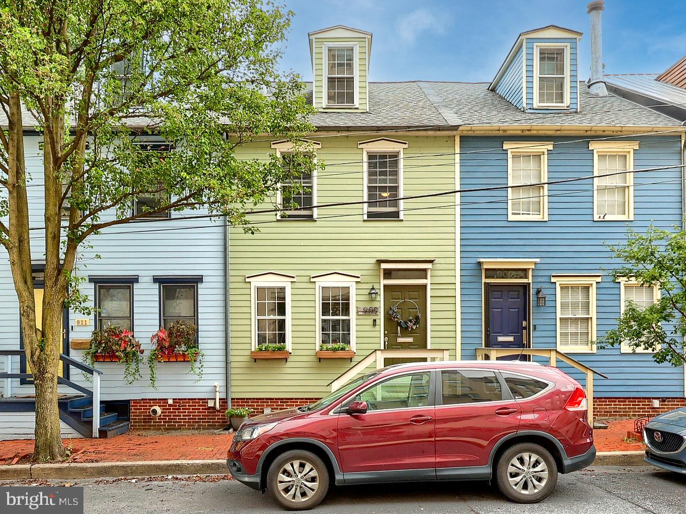 909 CAPITAL STREET