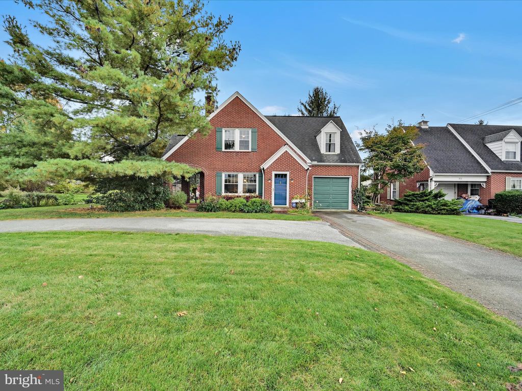 Photo of 816 E Main Street, MOUNT JOY, PA 17552 (MLS # PALA2078178)