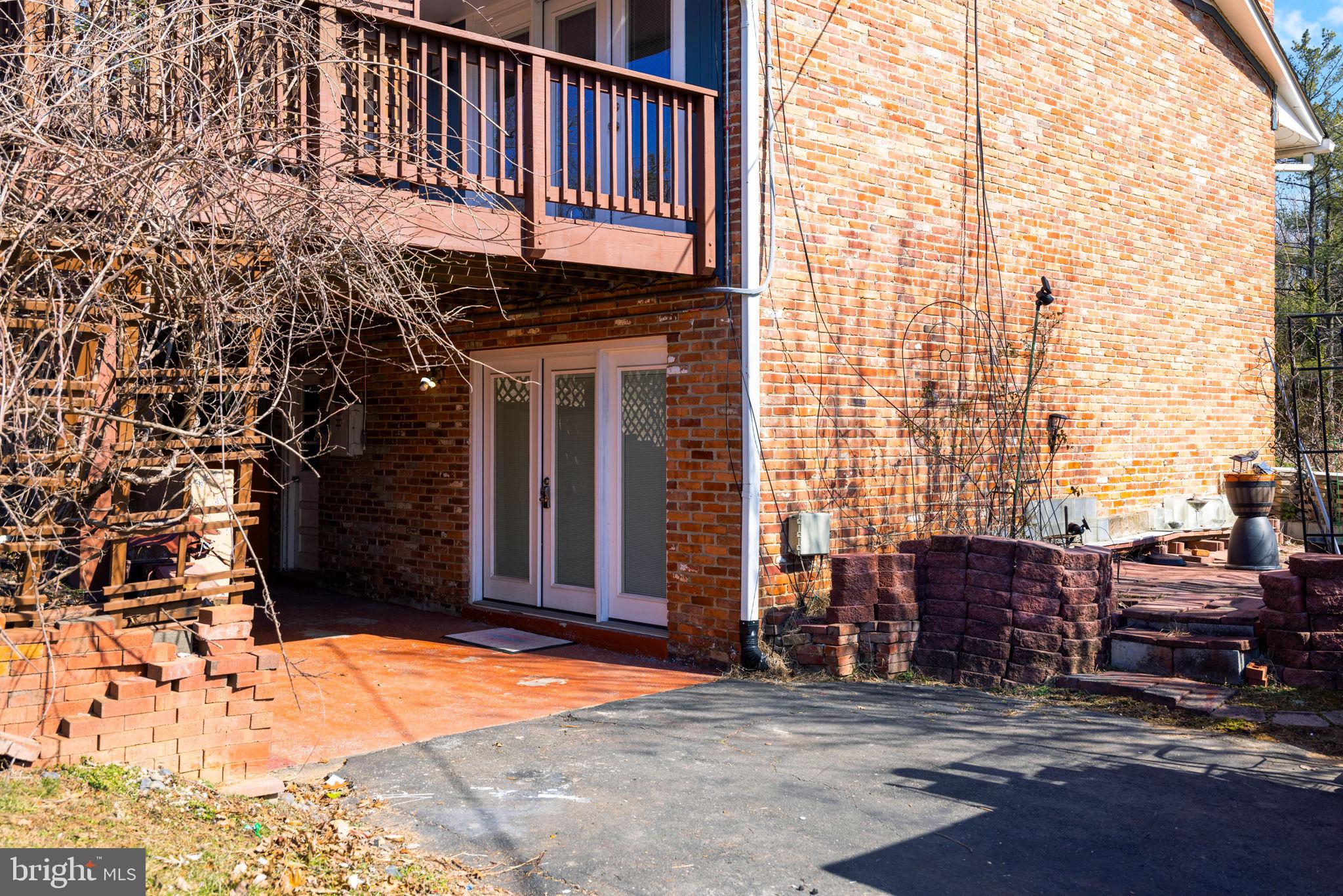 FOREST HILLS OF FAIRFAX - Residential