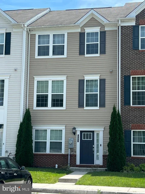 MLS: MDHR2055826