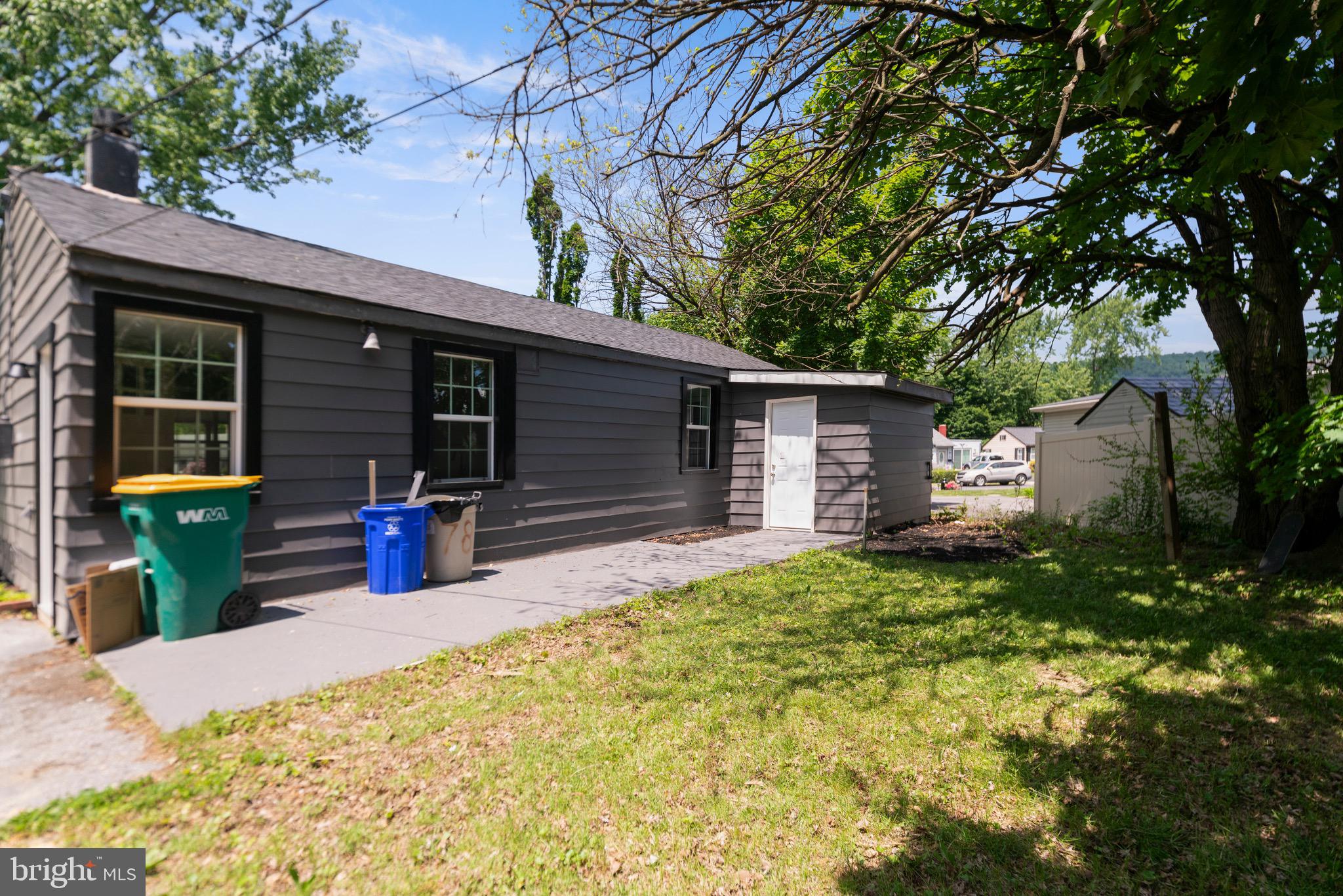 EAST PENNSBORO - Residential