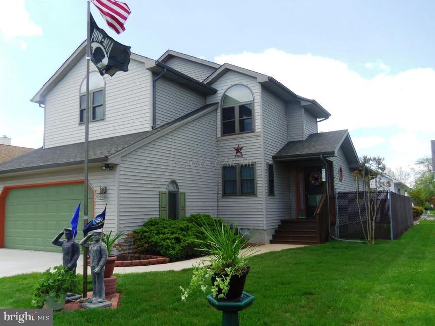 Don't miss out on this absolutely pristine yet privately located home within walking distance to beach and bayattractions.  This spectacular home boasts many upgrades including recent custom kitchen w/ silestone counters &  solid wood cabinetry* tiled flooring* all       appliances*breakfast/sunroom*leading to private fenced rear yard oasis with Sunsetter motorized awning for cool sunset dining. Bright open living room w/ gas fireplace and sky lites*vaulted ceilings* Formal dining room/den with first floor bath*3 spacious bedrooms*fabulous master bath with custom tile* possible guest suite/bonus room* closet organizers*6 panel doors throughout* floored attic*oversized garage & lots lots more! PRE-APPRAISED. What a great home!