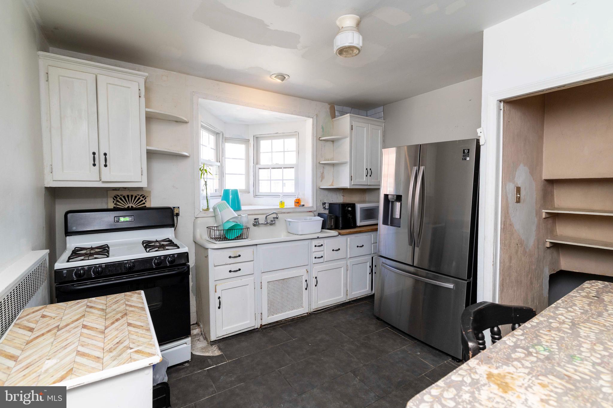 ROXBOROUGH - Residential