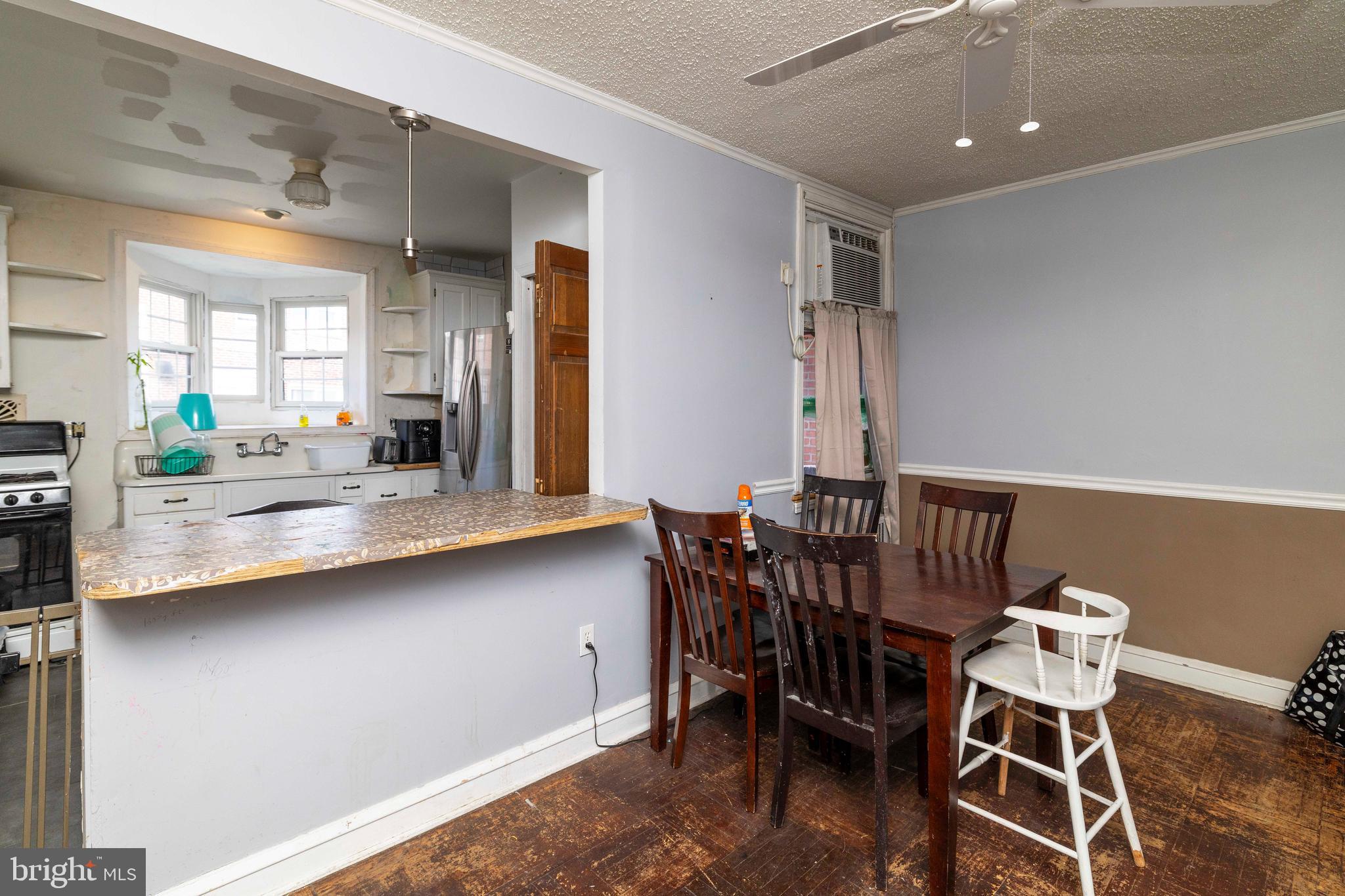 ROXBOROUGH - Residential