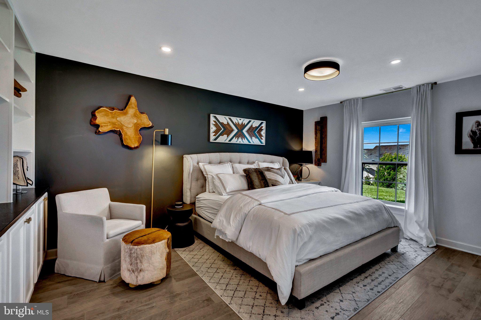 MARBURY - Residential