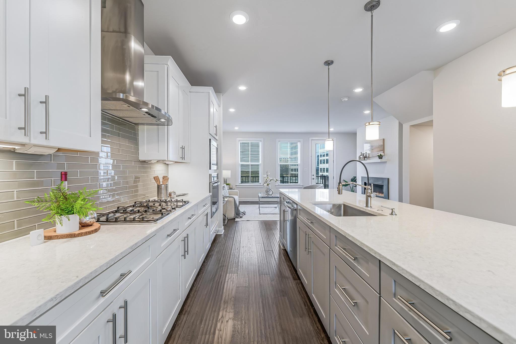 WATERVIEW AT WOODLAND PARK - Residential