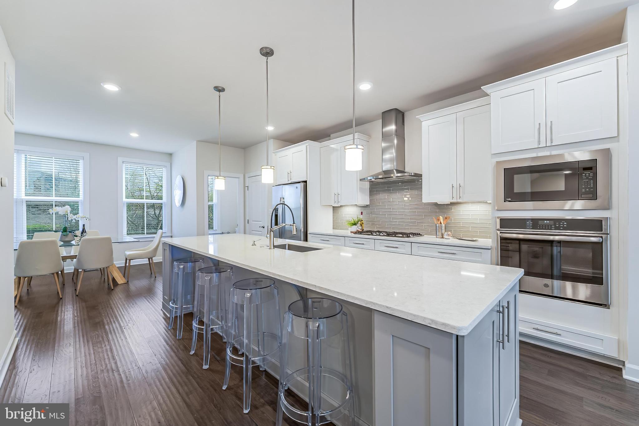 WATERVIEW AT WOODLAND PARK - Residential