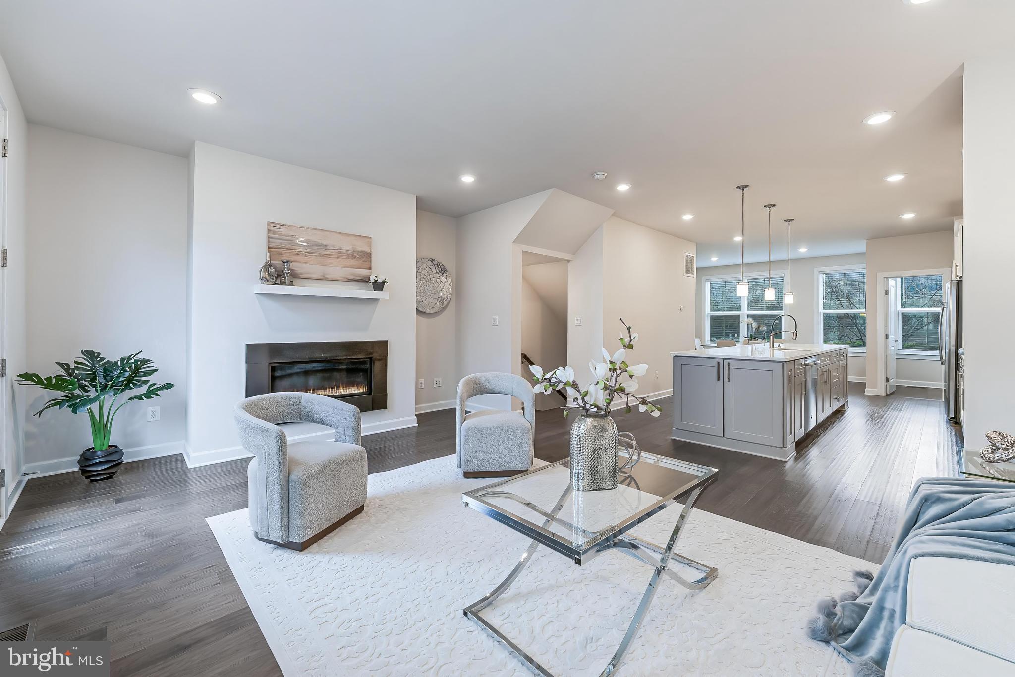 WATERVIEW AT WOODLAND PARK - Residential