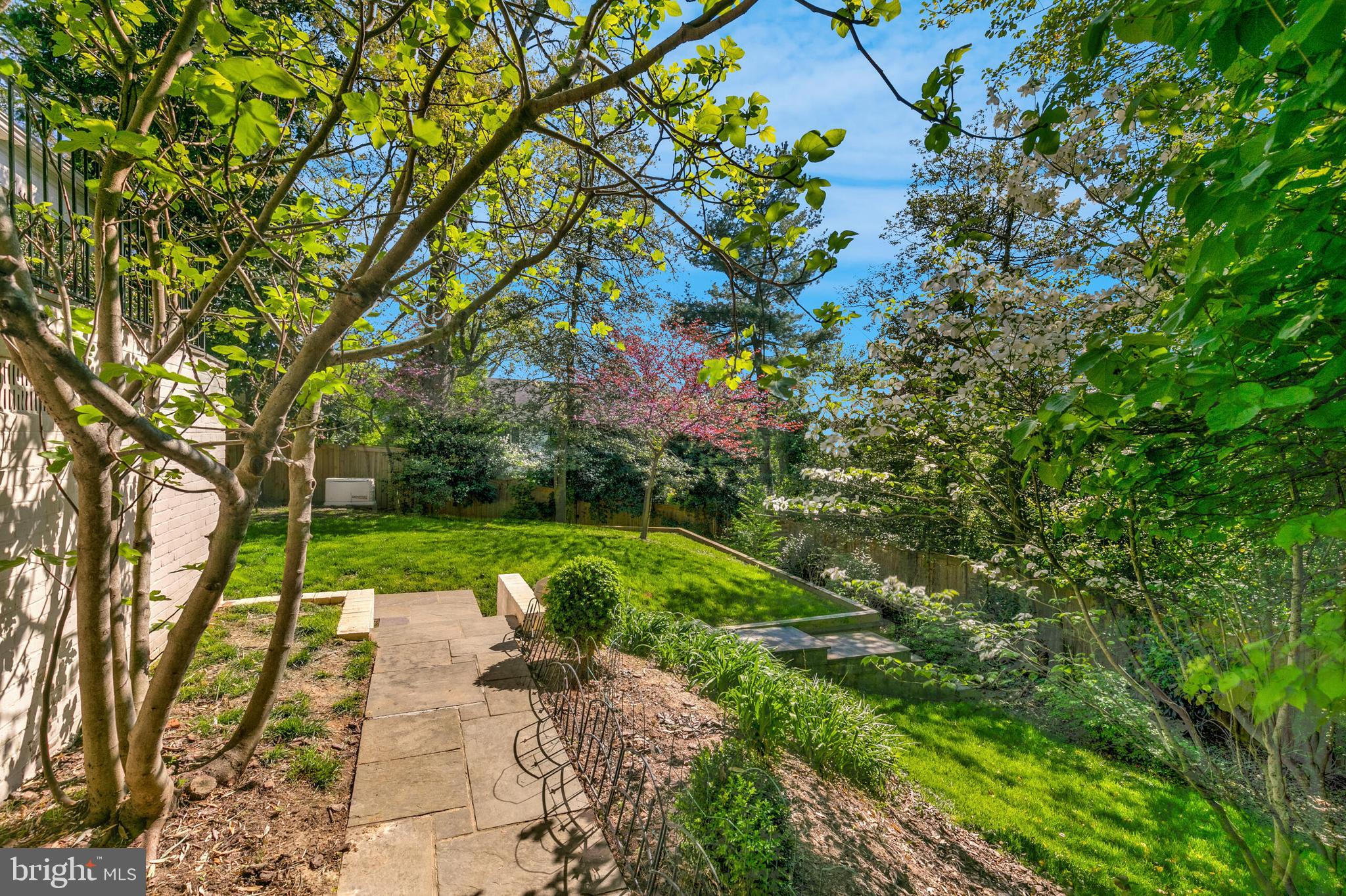 BERKLEY - Residential