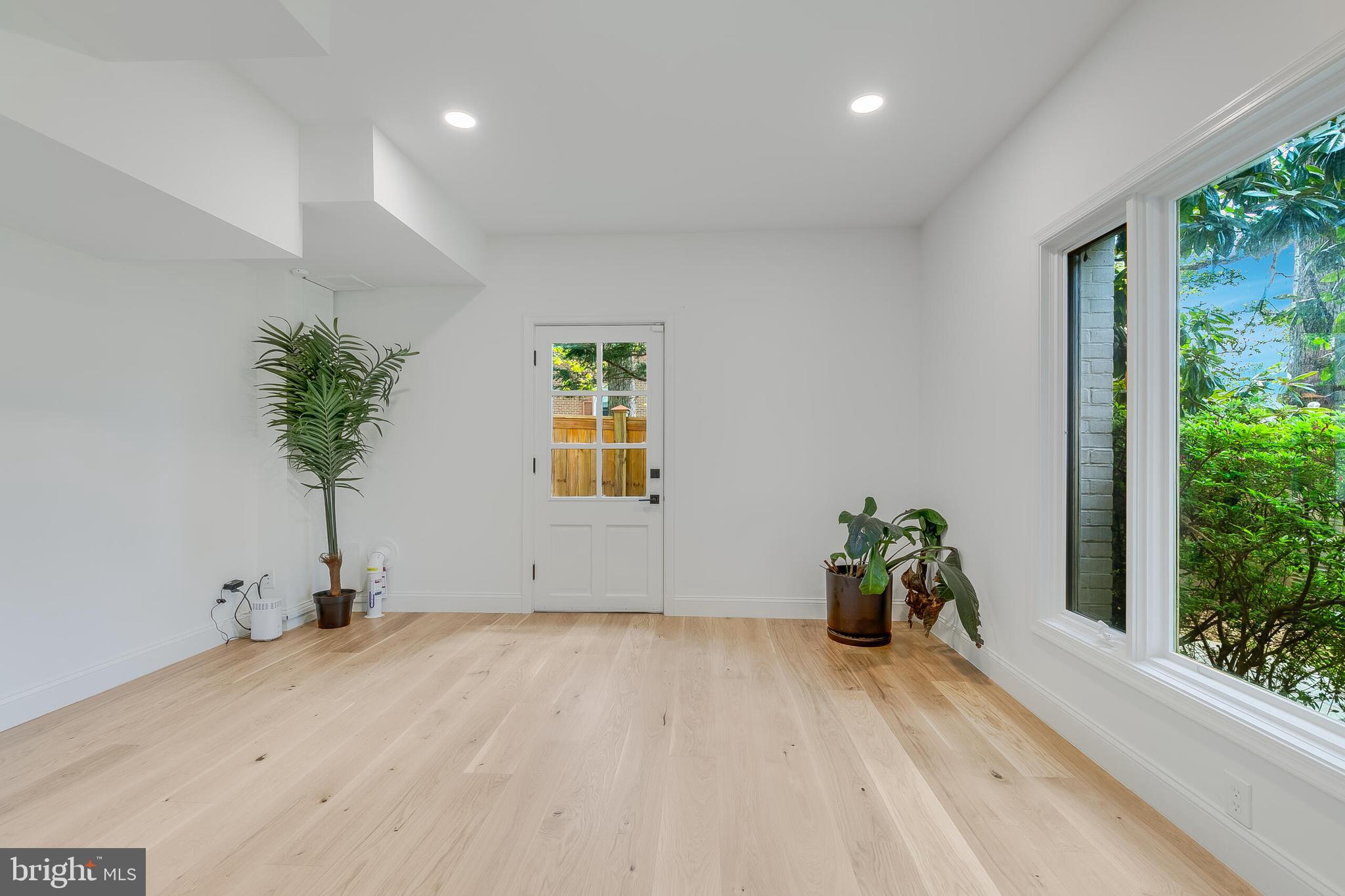 BERKLEY - Residential